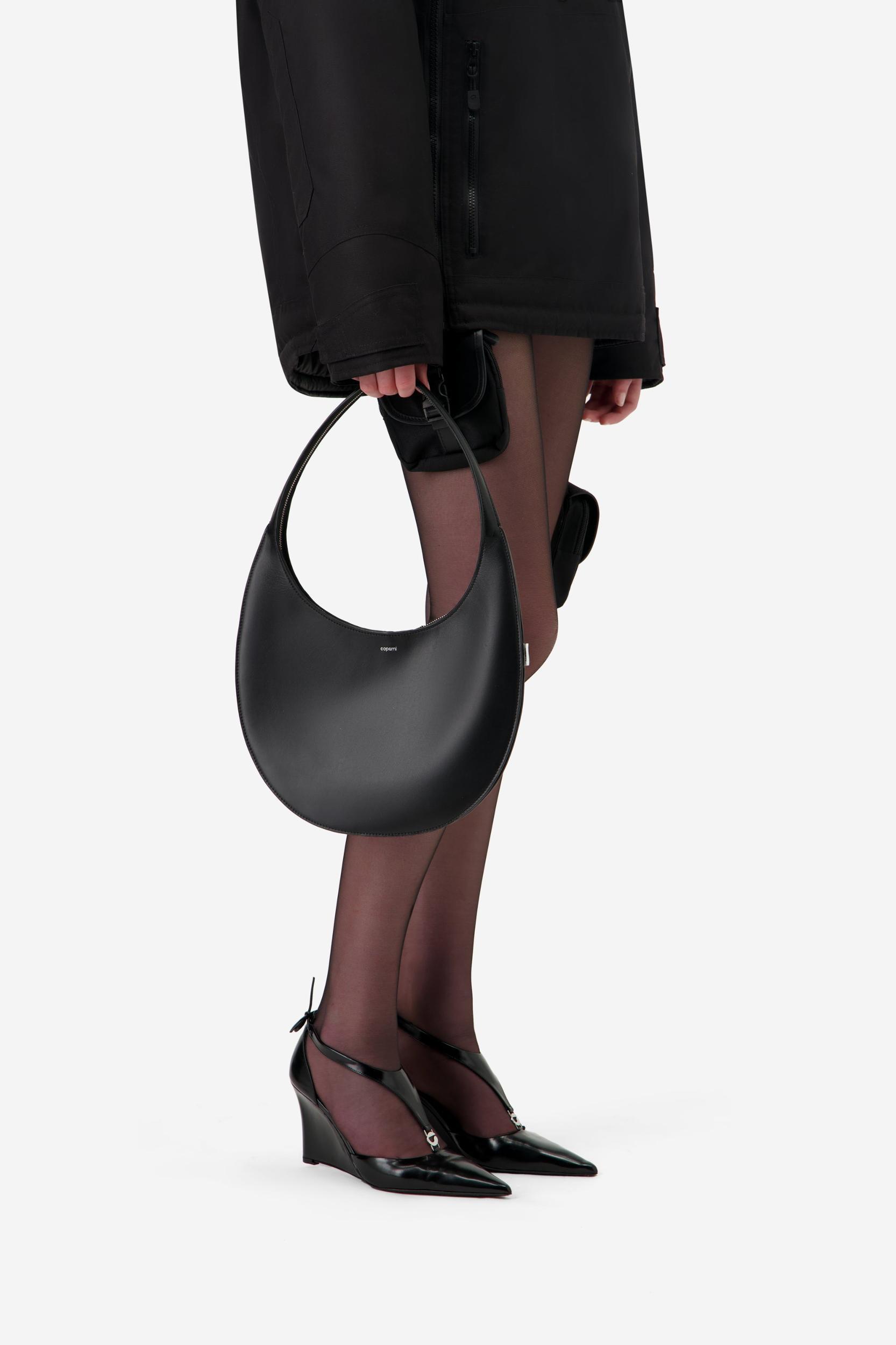 Medium Soft Swipe Bag Product Image