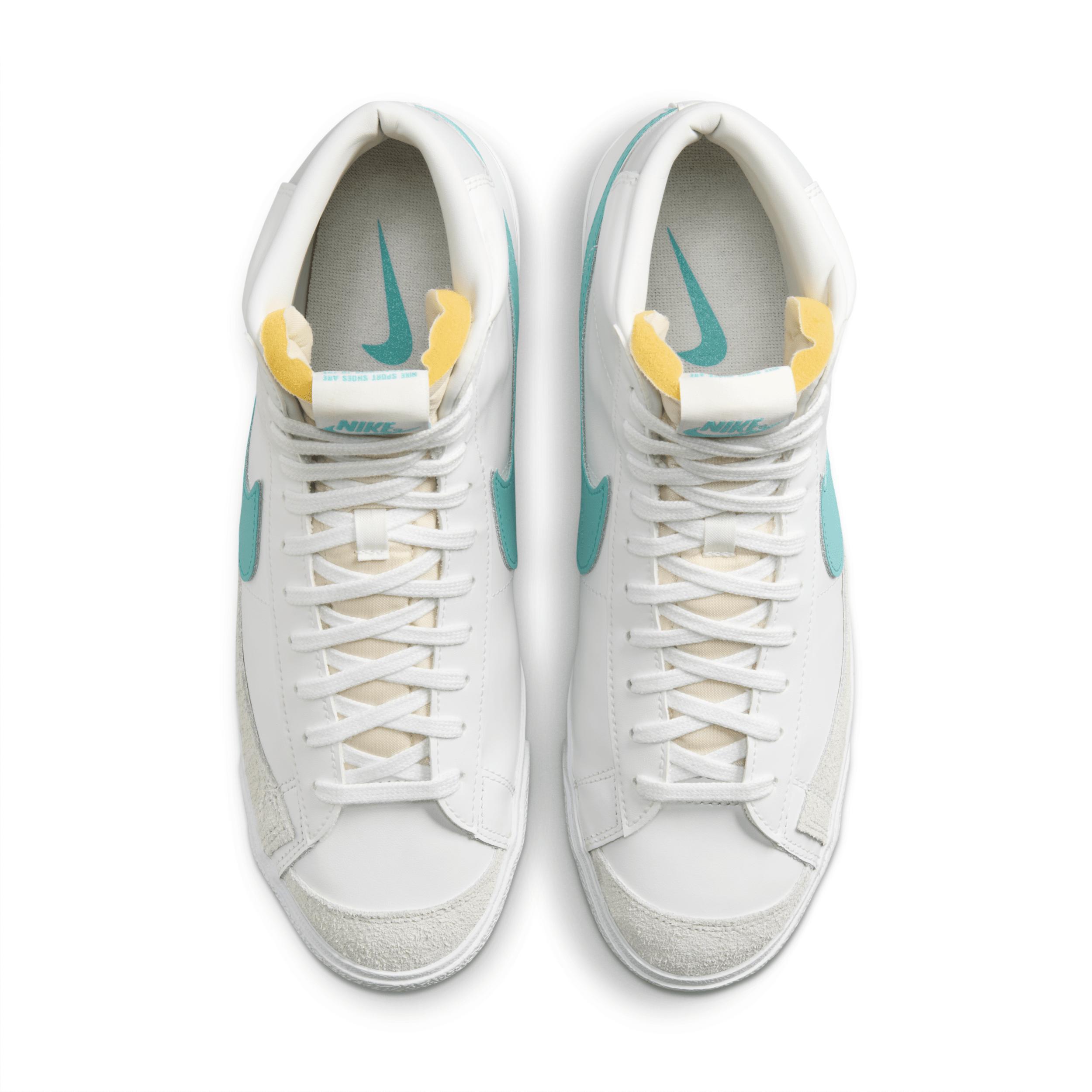 Nike Mens Blazer Mid 77 Vintage Shoes Product Image