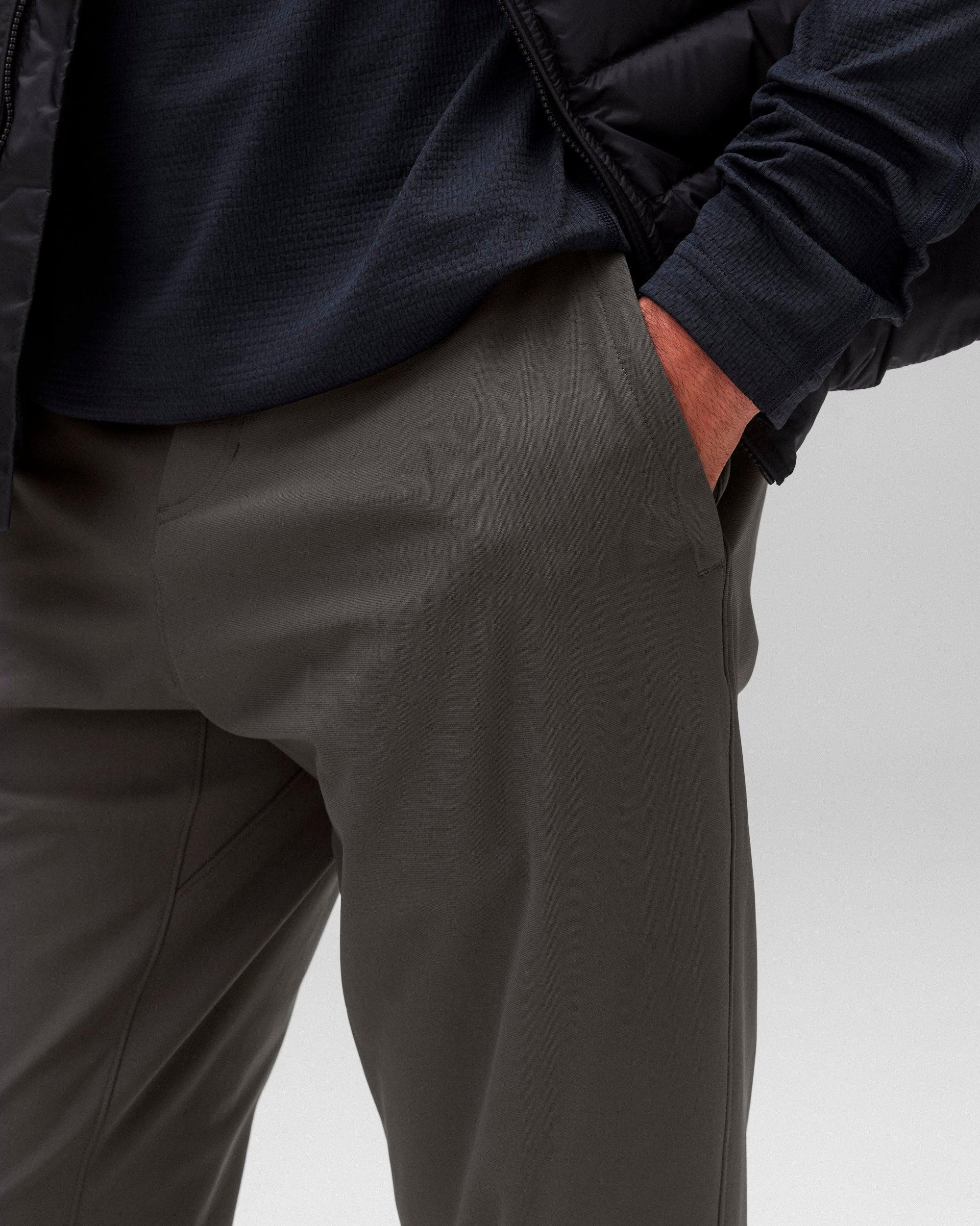 Stretch Warp Knit Coach's Slim Pant - Vault Male Product Image