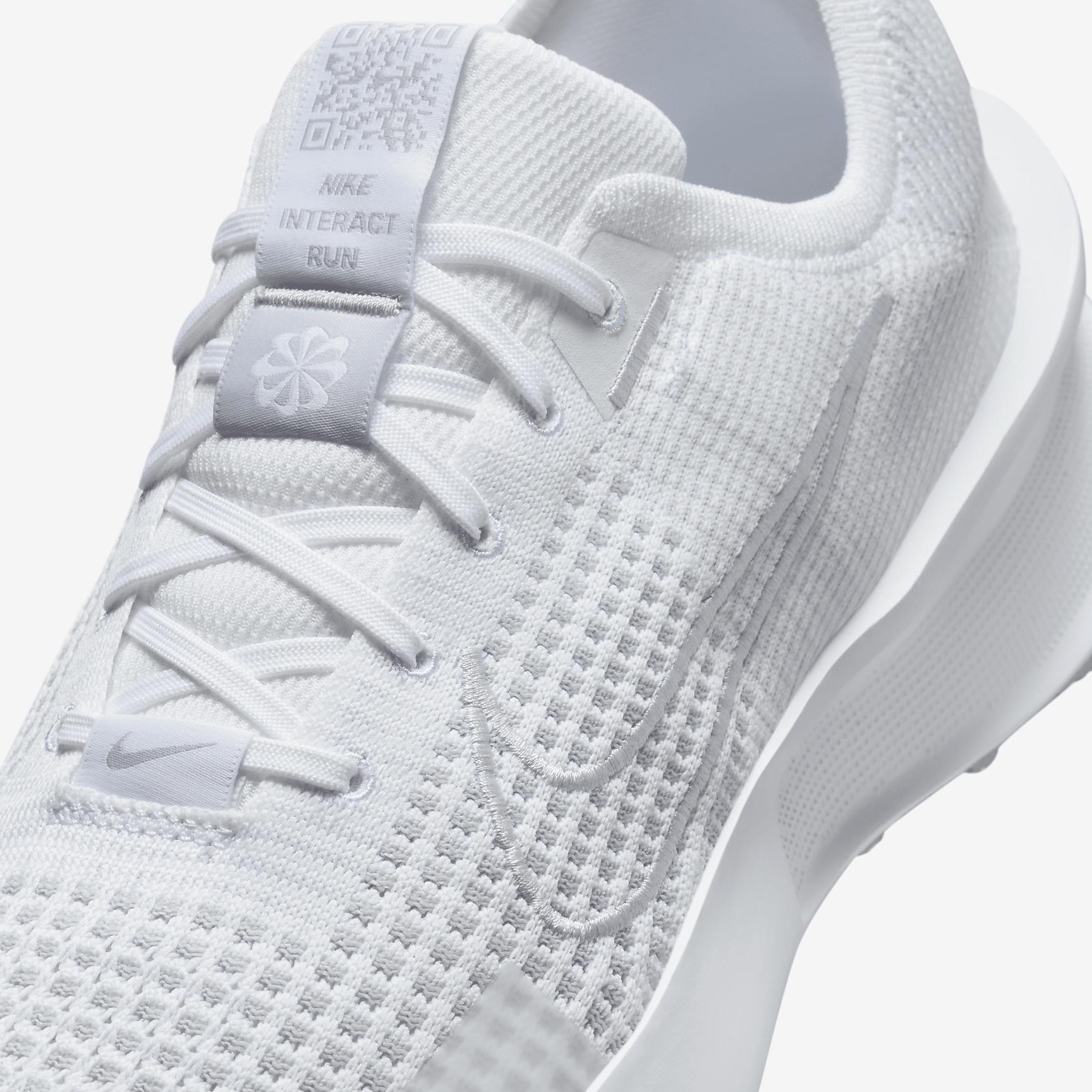 Nike Interact Run Men's Road Running Shoes Product Image