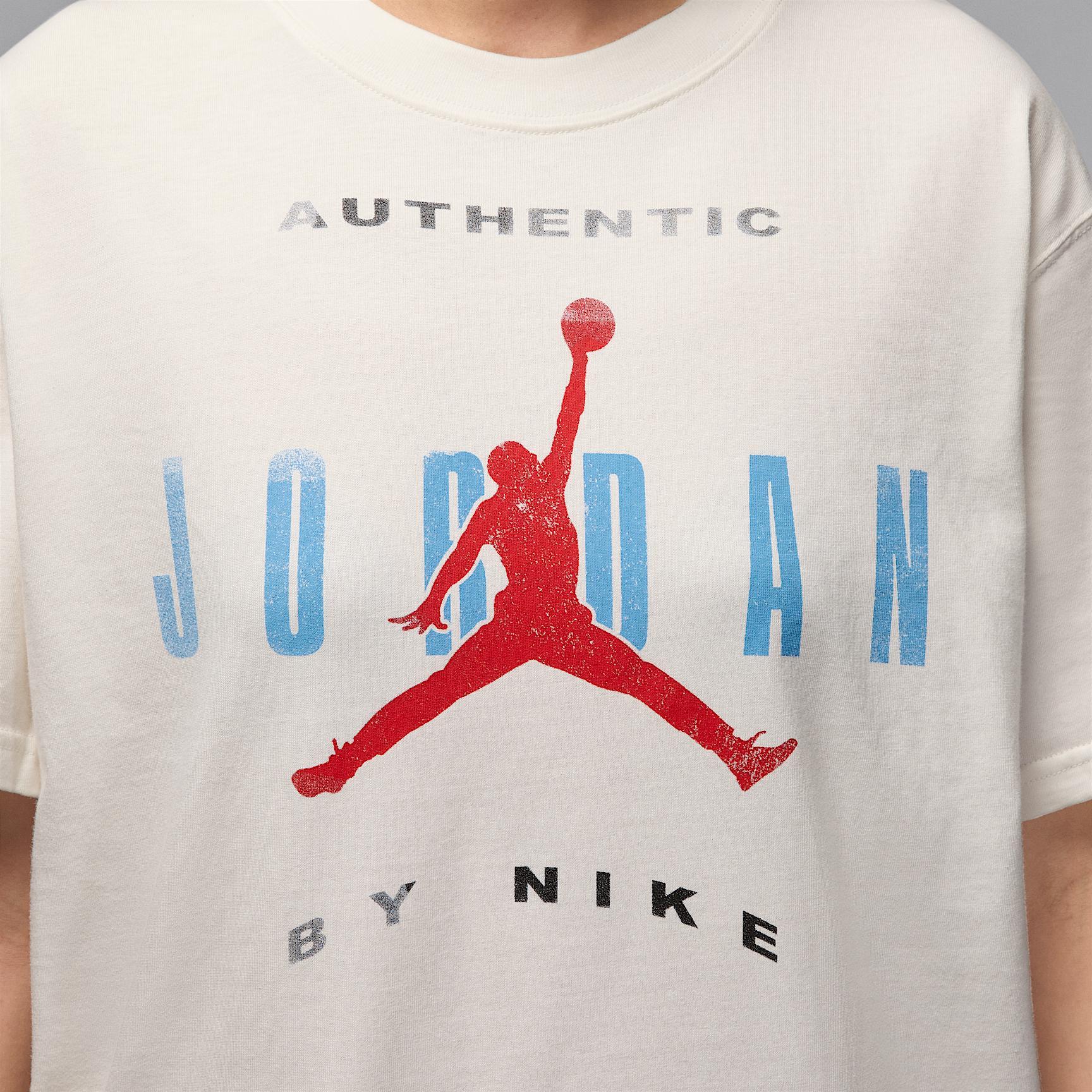 Women's Jordan Flight Graphic T-Shirt Product Image