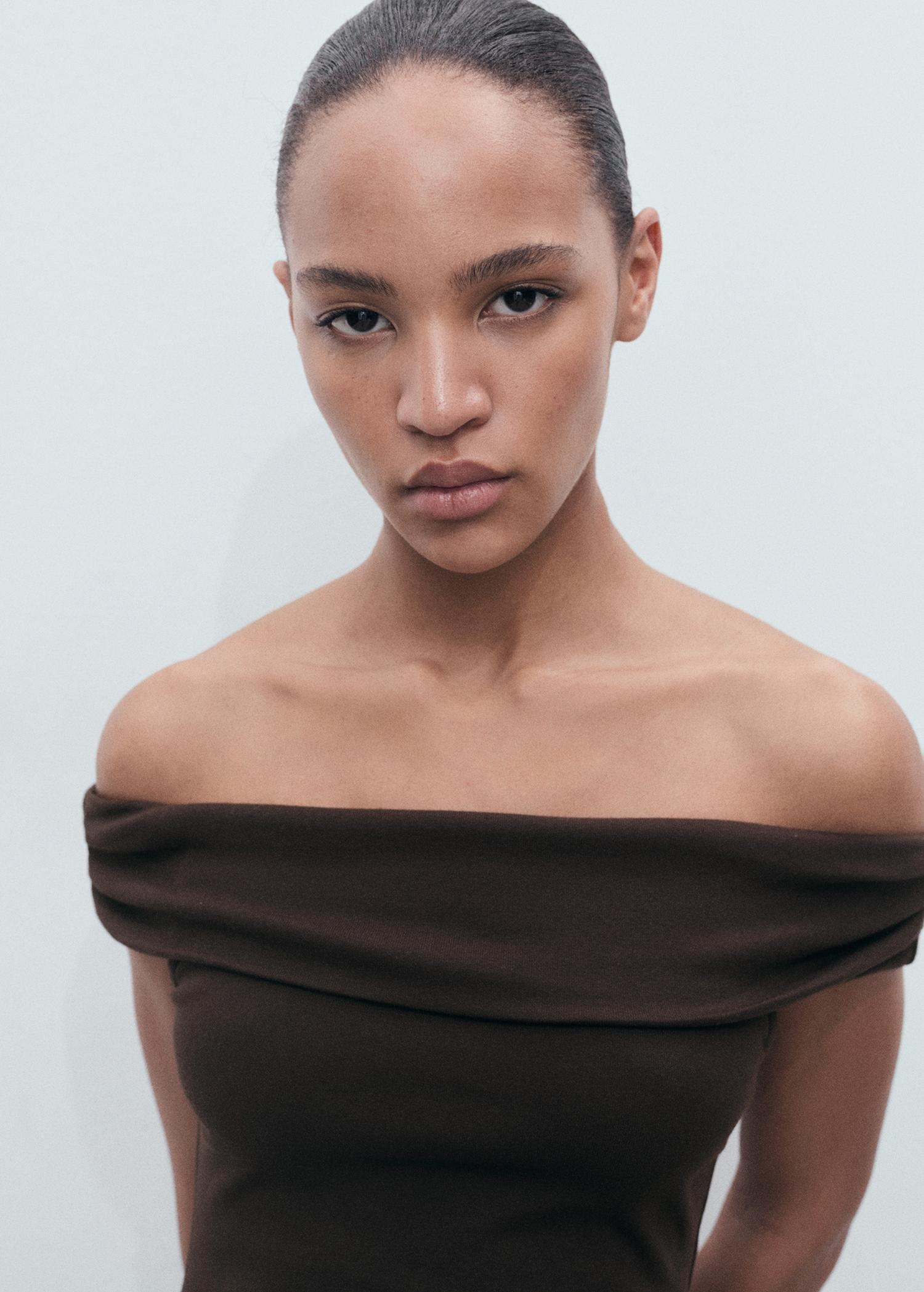 Short strapless dress - Women | MANGO USA Product Image