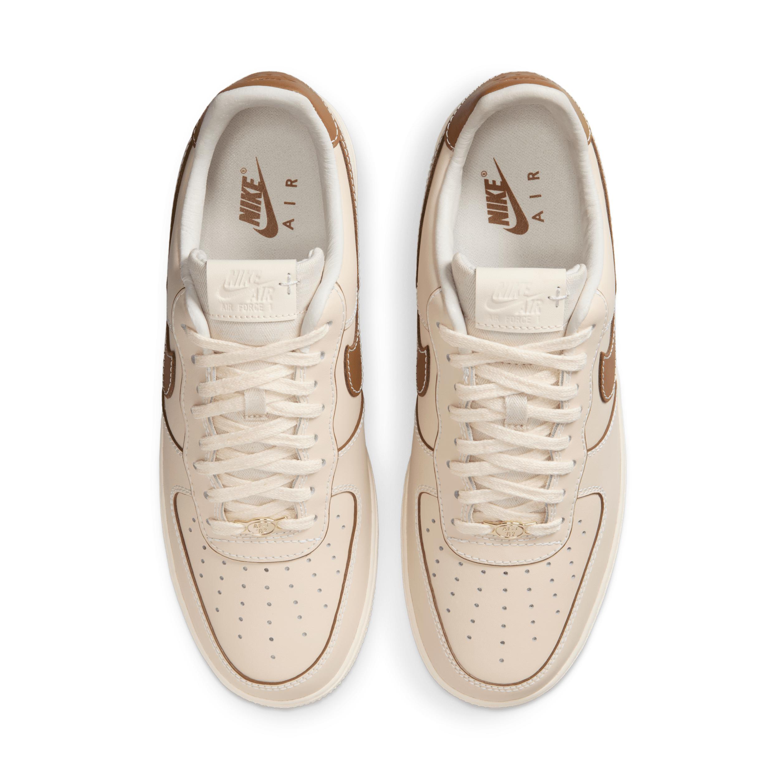 Nike Men's Air Force 1 '07 Shoes Product Image