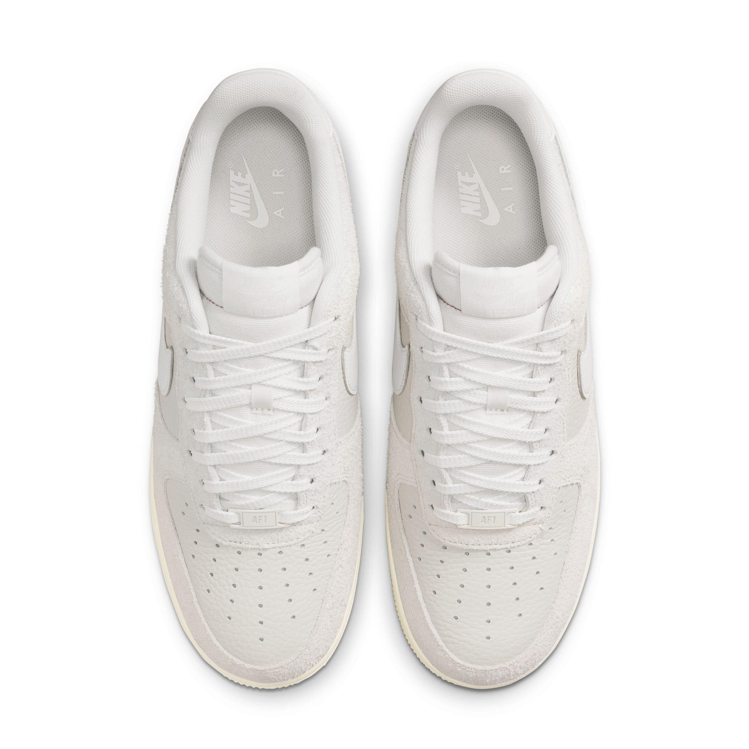 AIR FORCE 1 '07 LX Male Product Image