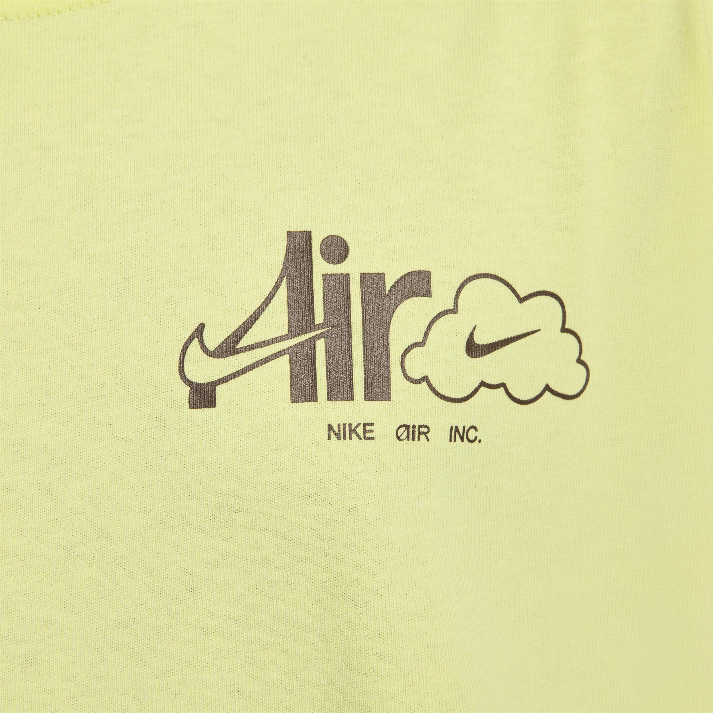 Nike Sportswear Men's Max90 T-Shirt Product Image