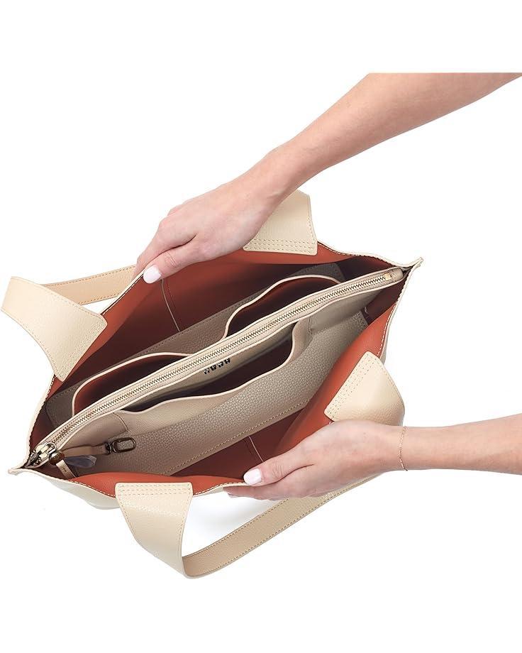 Phoebe Tote Product Image