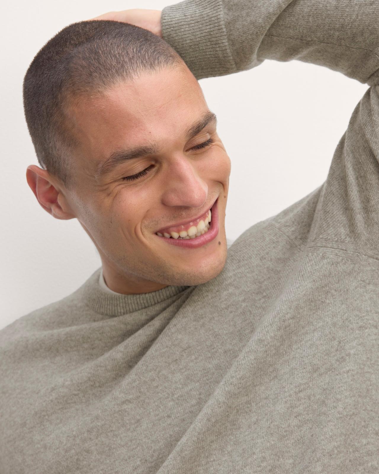The Cashmere Crew Product Image