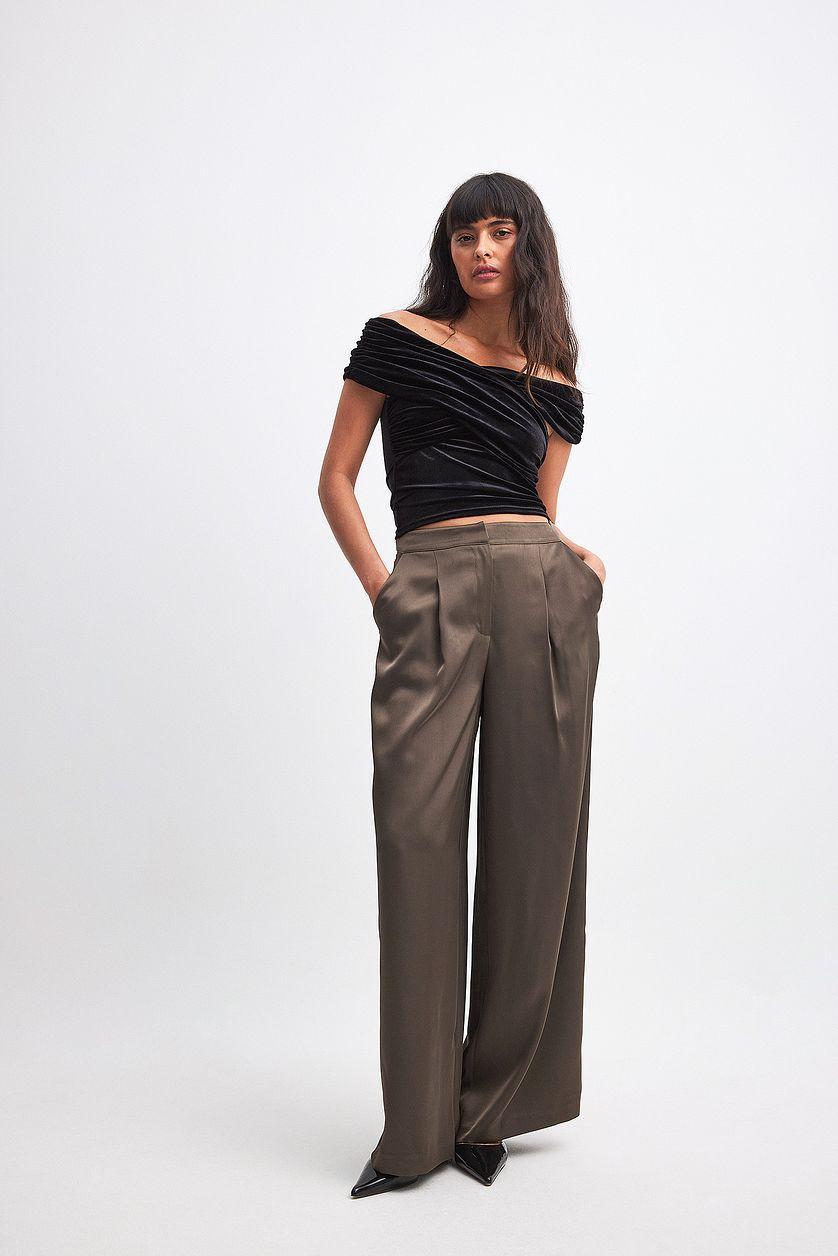 Off Shoulder Velvet Top Product Image
