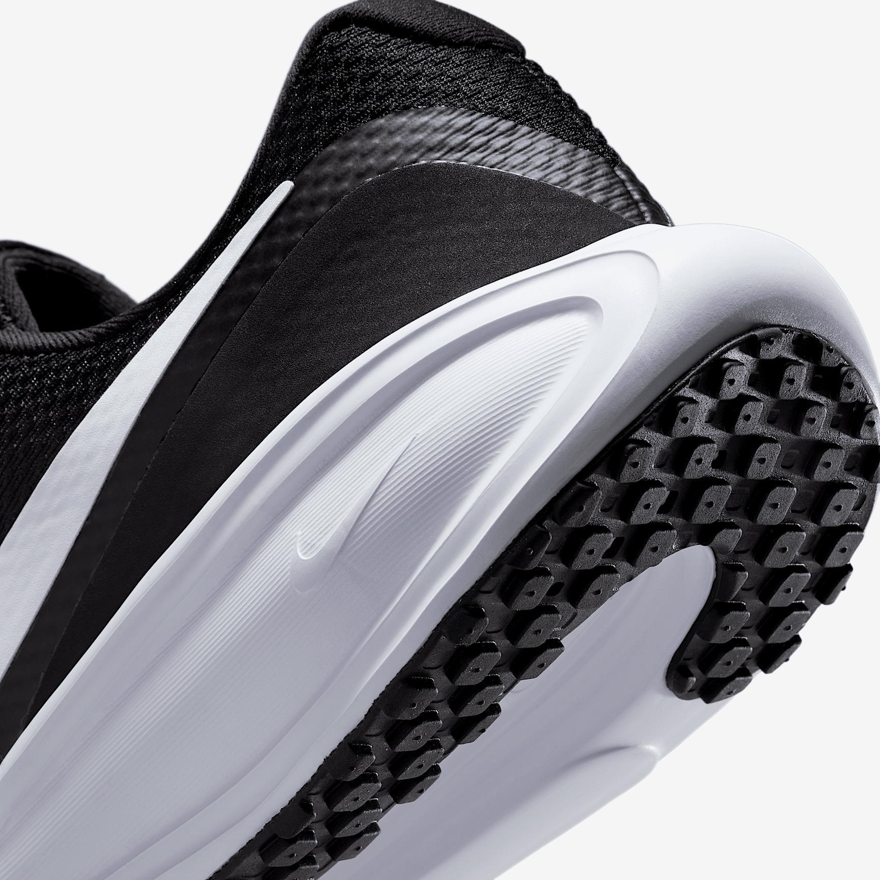 Nike Women's Revolution 8 Road Running Shoes Product Image
