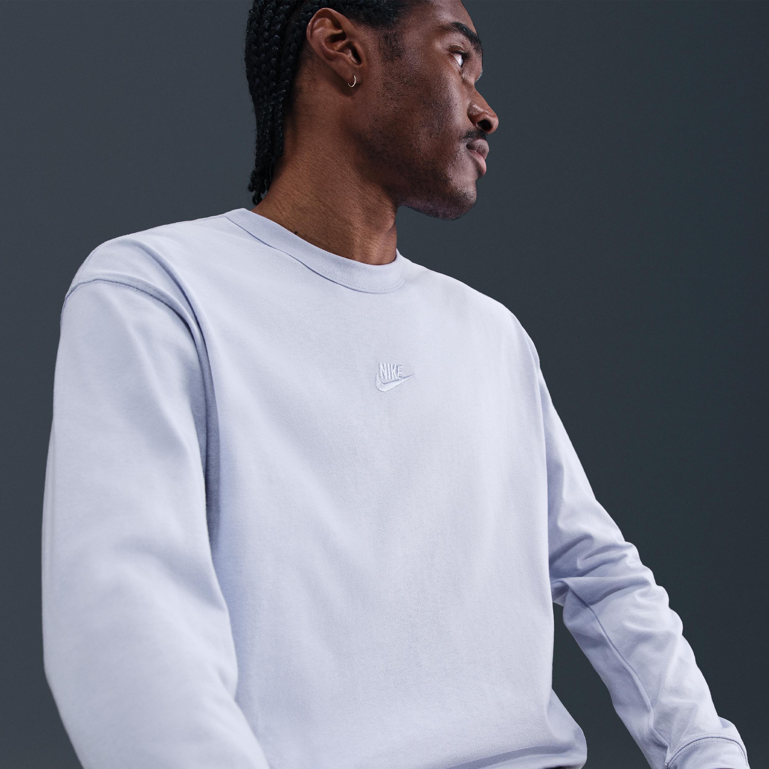 Nike Sportswear Premium Essentials Men's Long-Sleeve T-Shirt Product Image