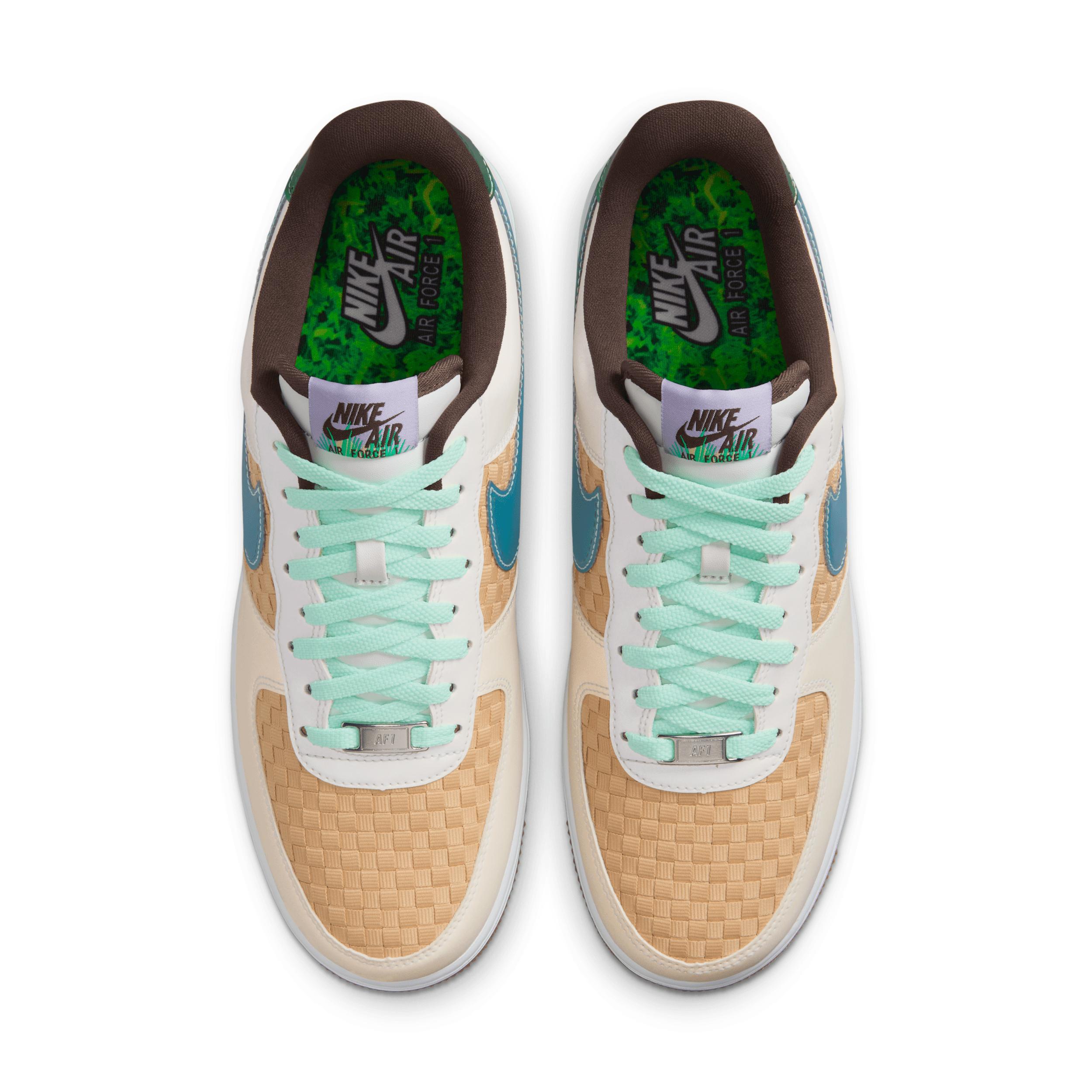 Nike Men's Air Force 1 Retro Shoes Product Image