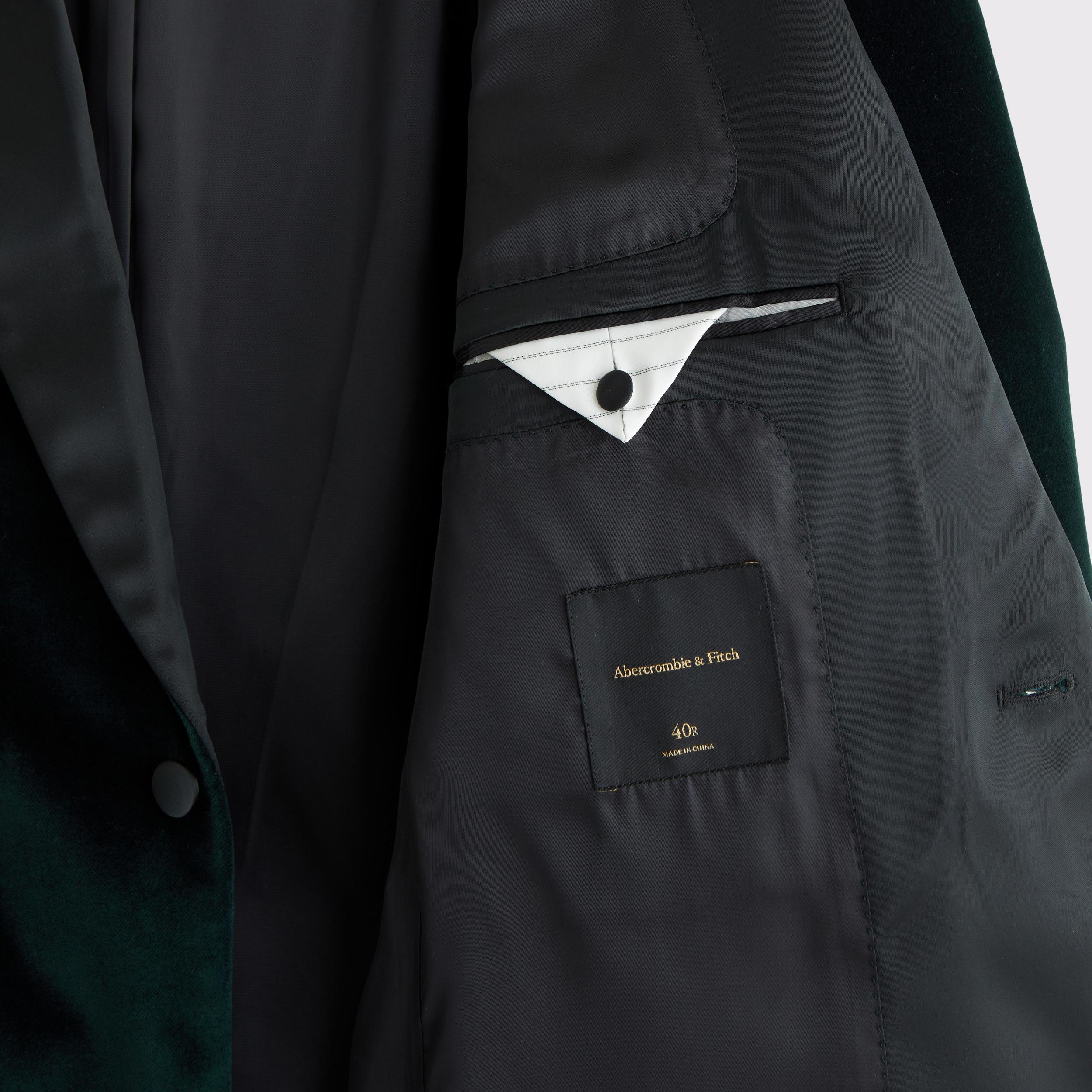 The A&F Collins Tailored Classic Velvet Blazer Product Image