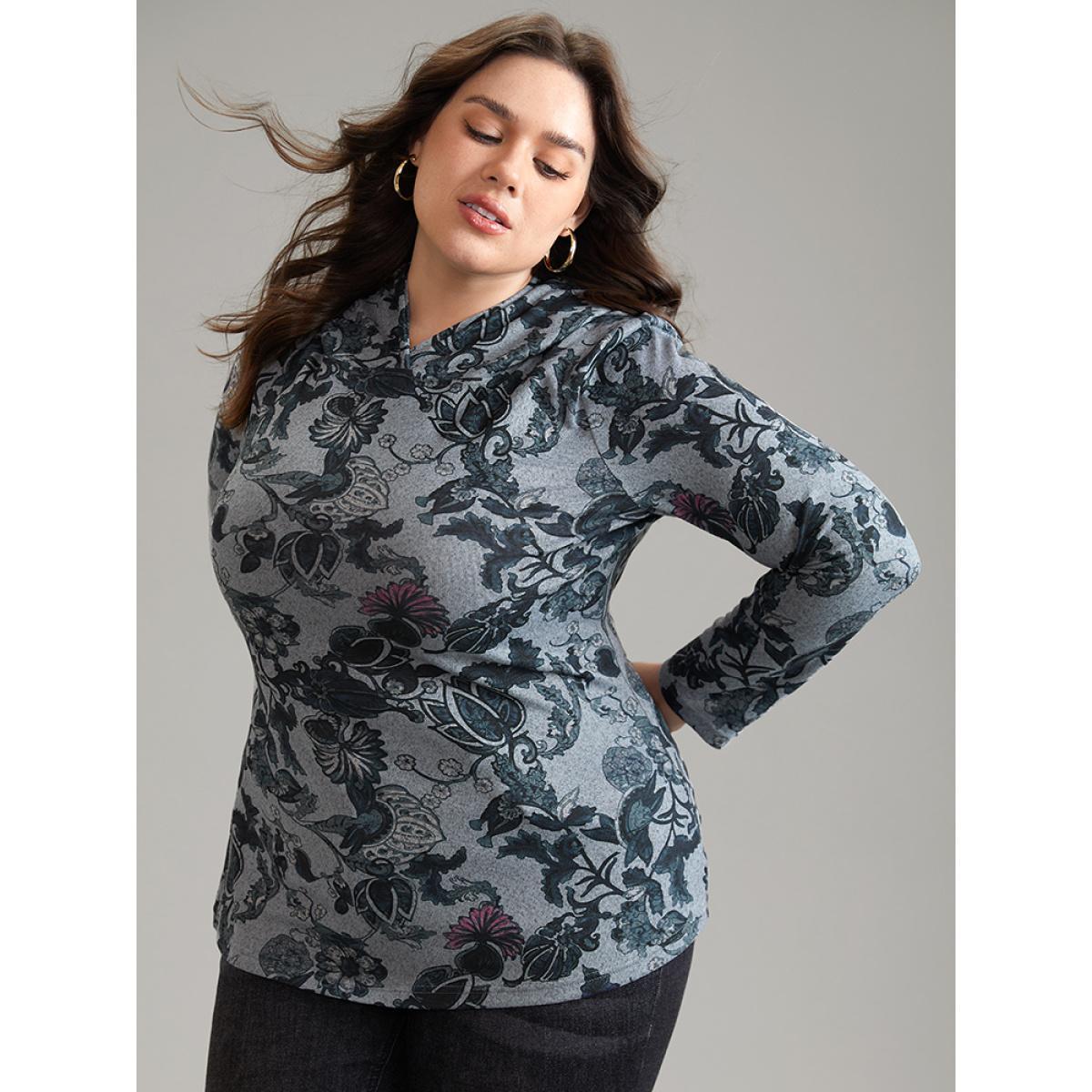 Plus Size Floral Print Hooded T-shirt DimGray Women Elegant Printed Floral Hooded Dailywear T-shirts BloomChic 22-24/3X Product Image