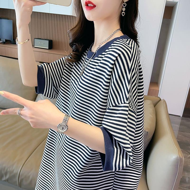 Elbow-Sleeve Crew Neck Striped T-Shirt Product Image