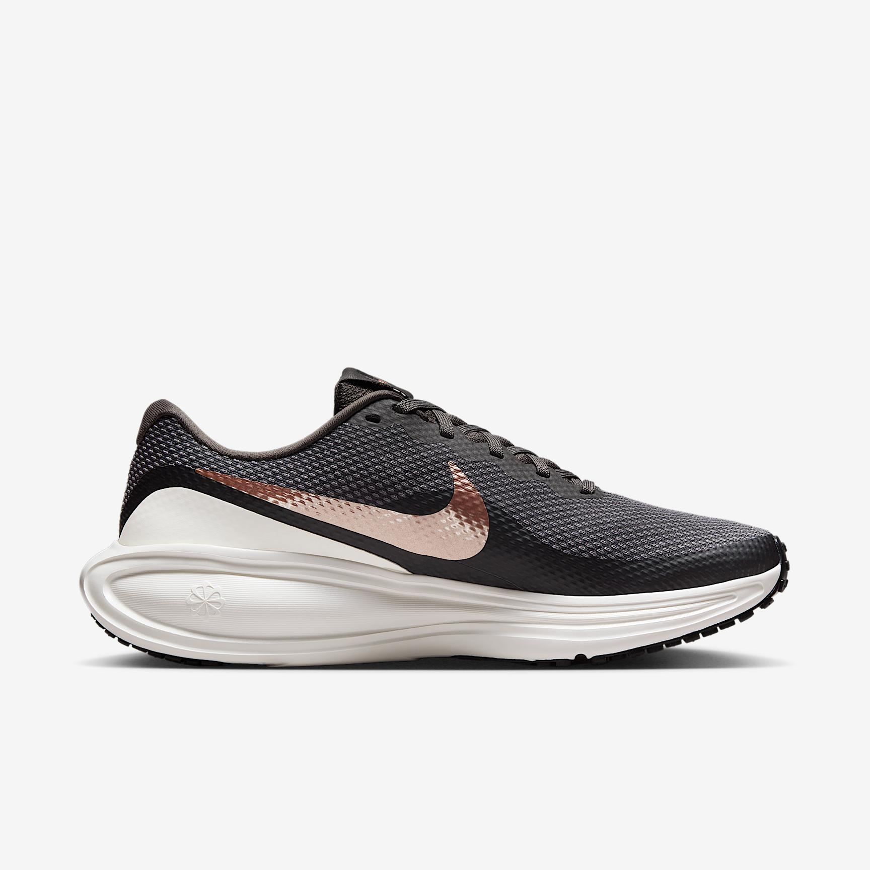 Nike Women's Revolution 8 Road Running Shoes Product Image