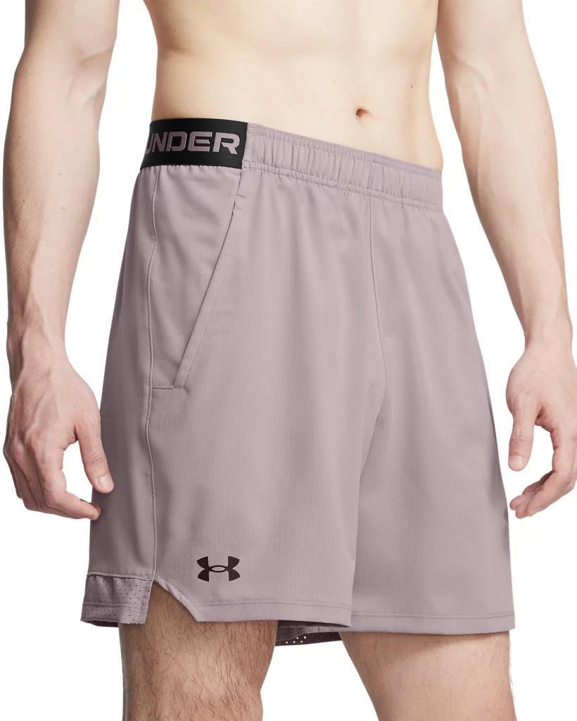 UA Vanish Woven Product Image
