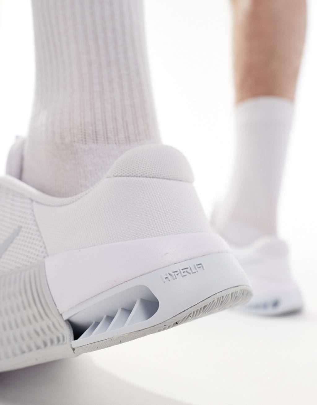 Nike Training Metcon 9 sneakers in white Product Image
