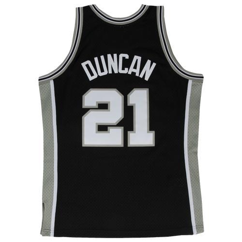Men's Mitchell & Ness Tim Duncan Black San Antonio Spurs 1998-99 Hardwood Classics Swingman Jersey, Size: Medium Product Image