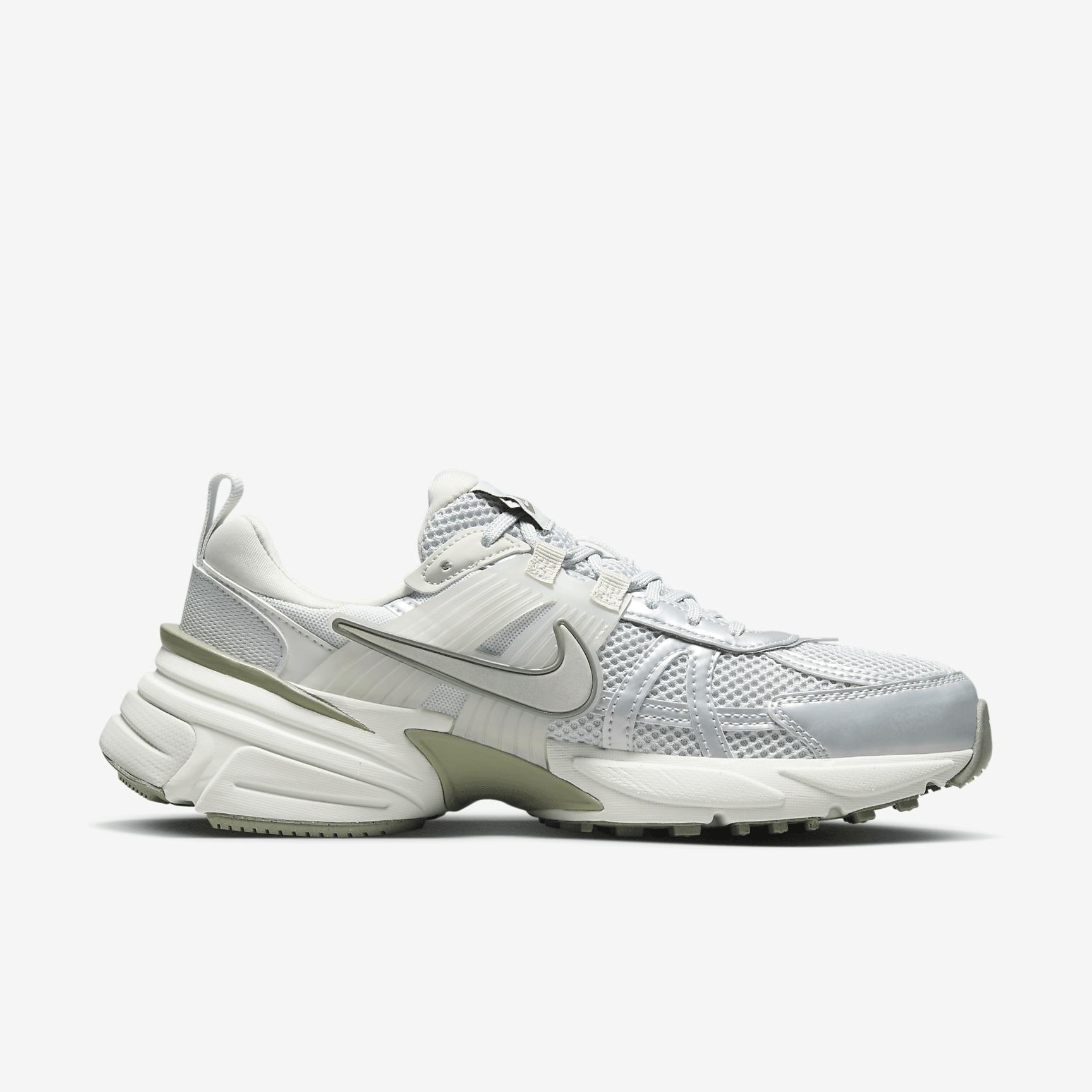 Nike V2K Run Women's Shoes Product Image