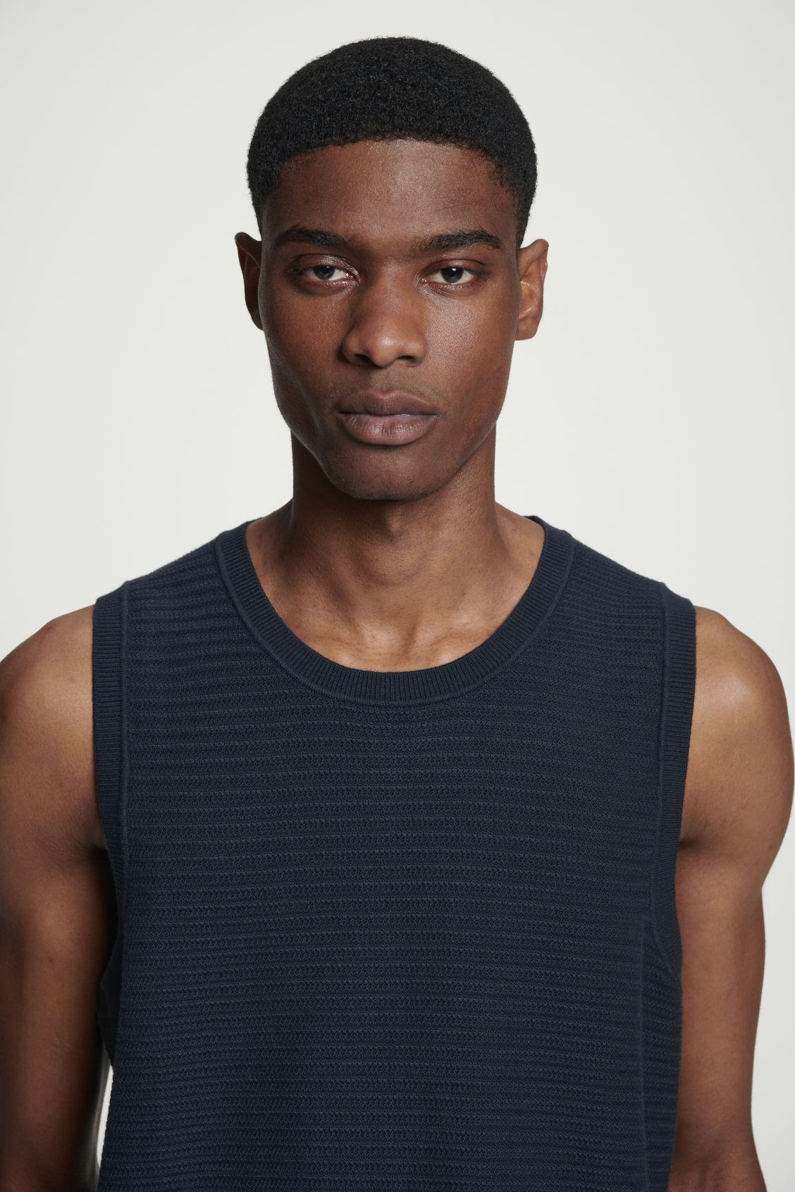 TEXTURED KNITTED COTTON TANK TOP Product Image