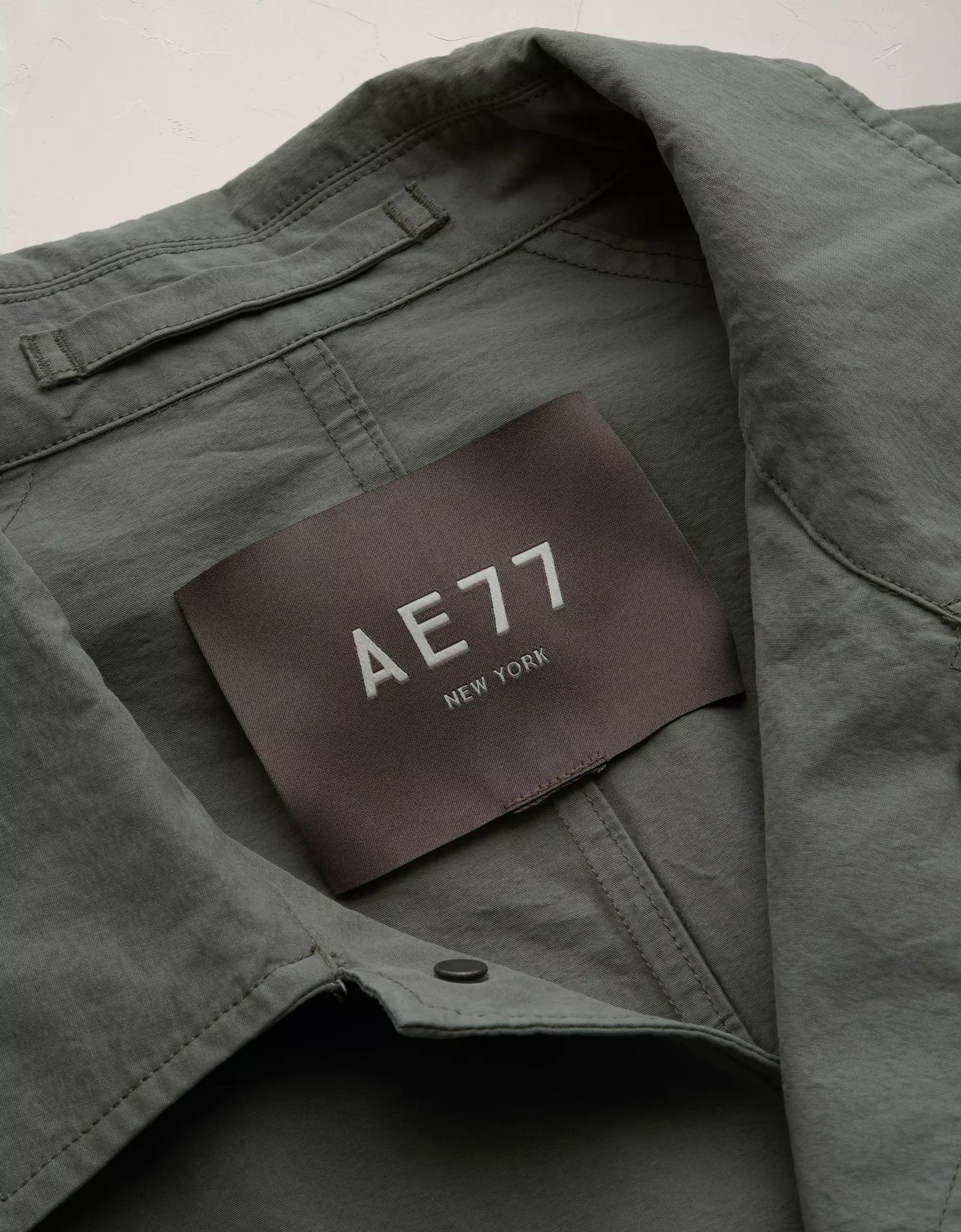 AE77 Premium Mac Raincoat Product Image
