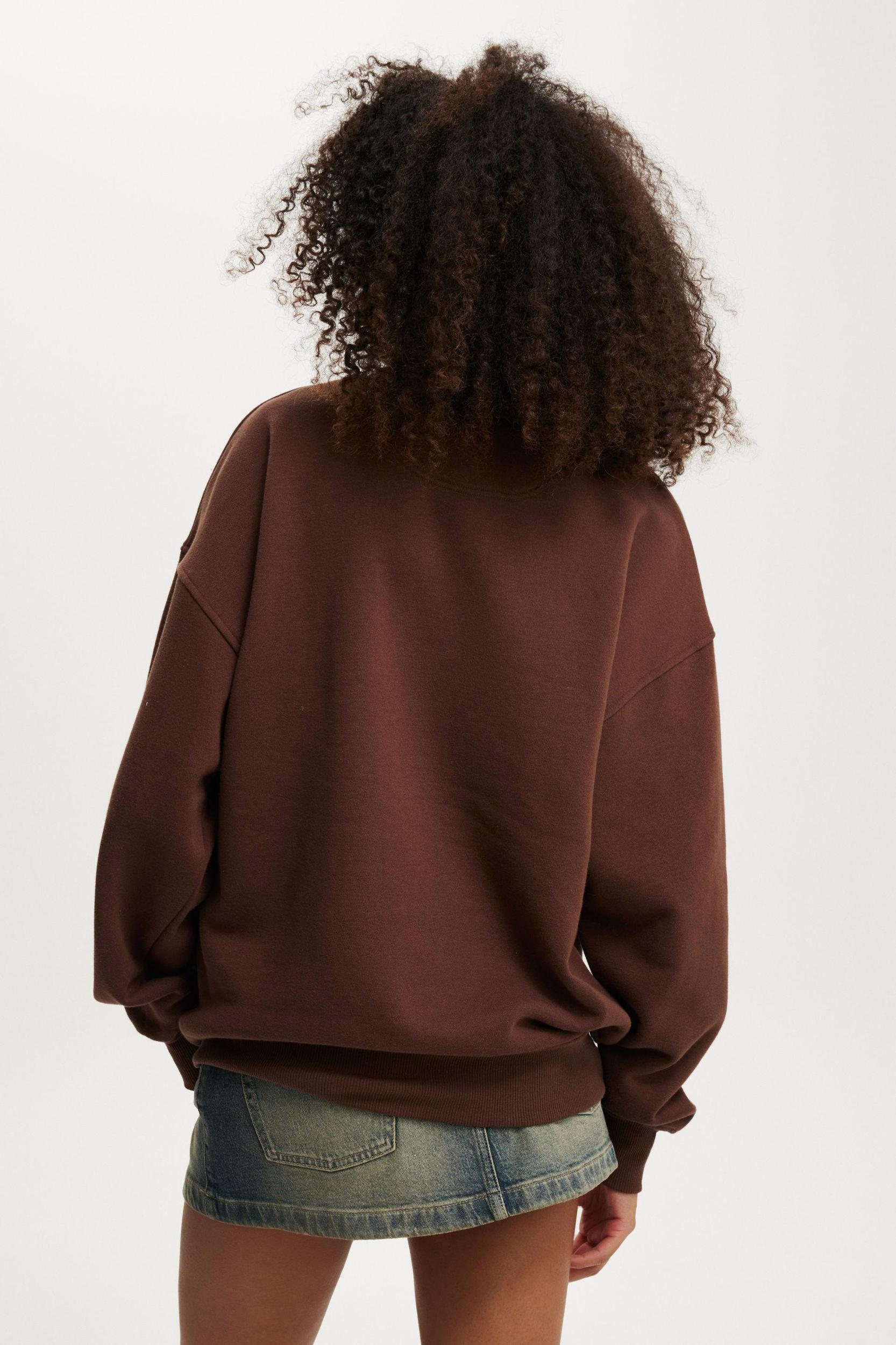 Classic Fleece Graphic Crew Sweatshirt Product Image