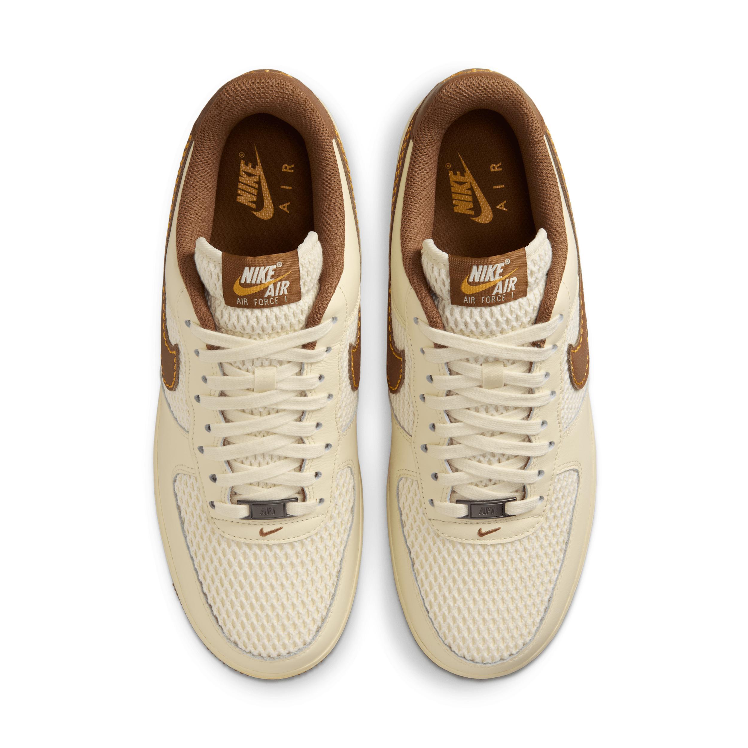 Nike Air Force 1 '07 LV8 Men's Shoes Product Image