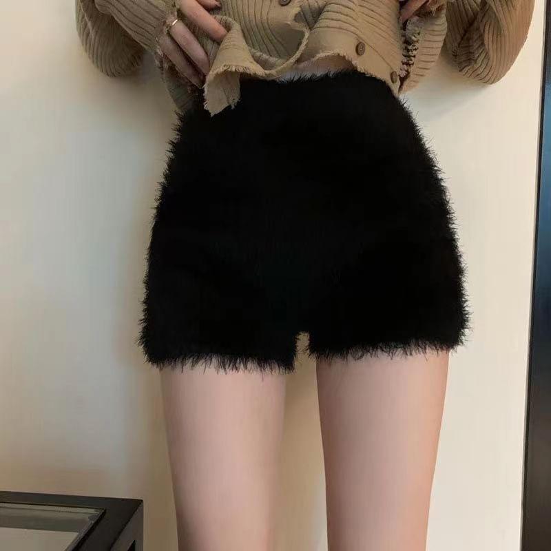 High Waist Plain Fluffy Knit Shorts Product Image