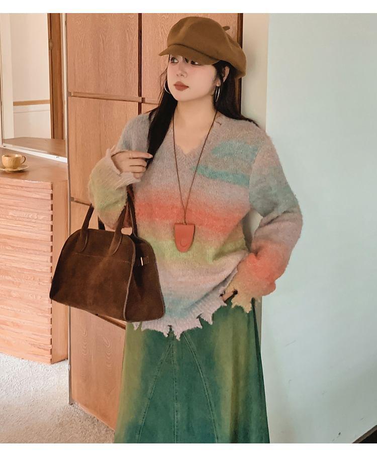 Long-Sleeve V-Neck Tie-Dyed Distressed Sweater Product Image