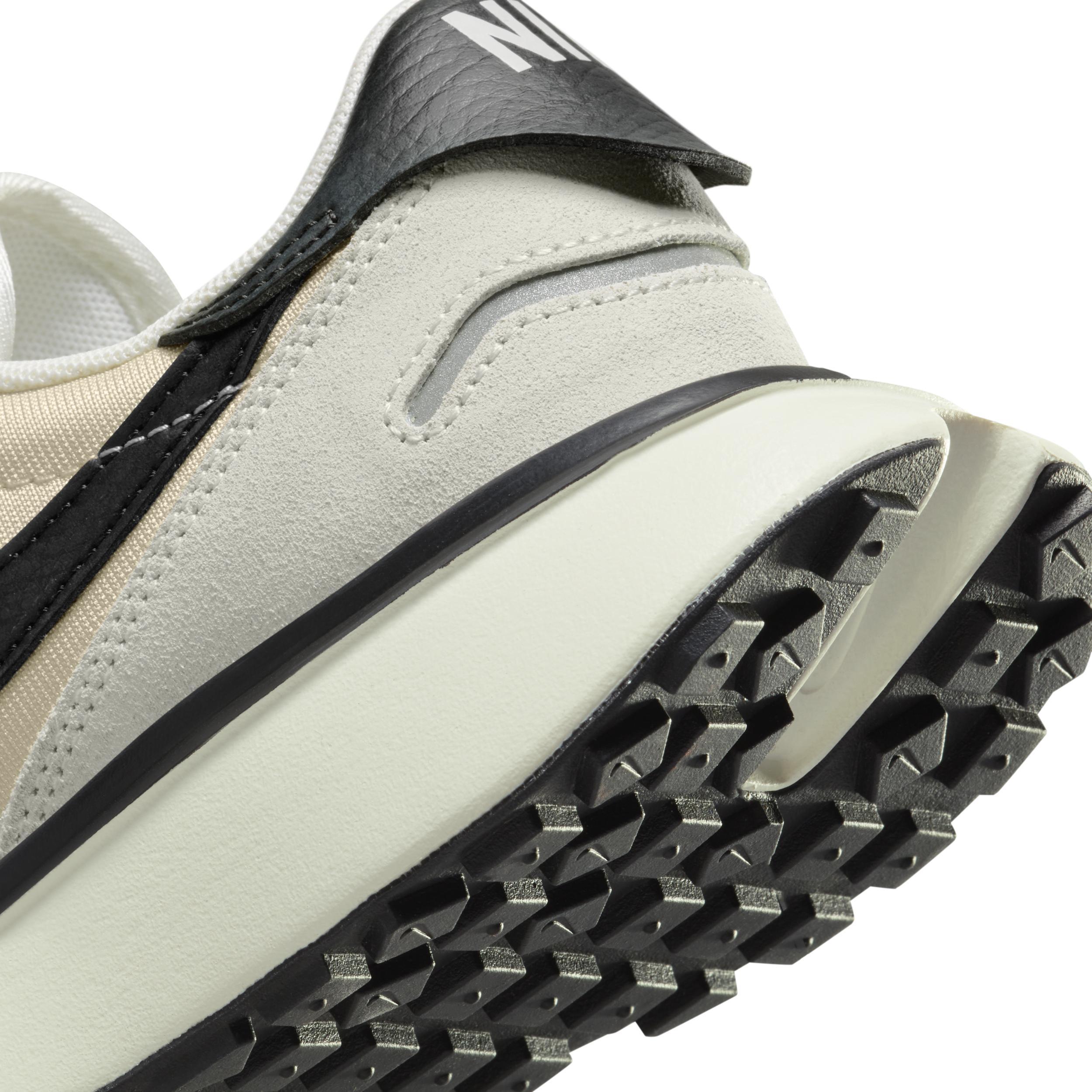 Nike Women's Phoenix Waffle Shoes Product Image