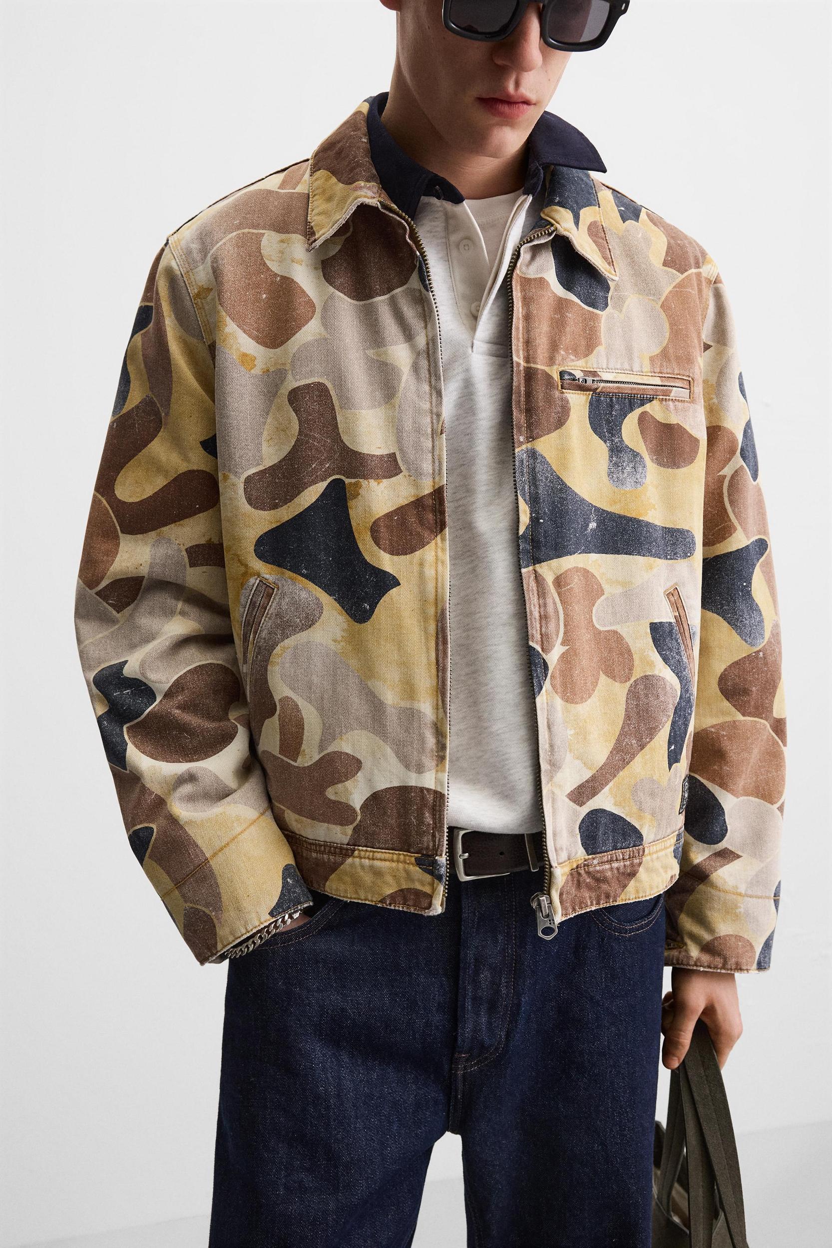 ABSTRACT PRINT JACKET Product Image