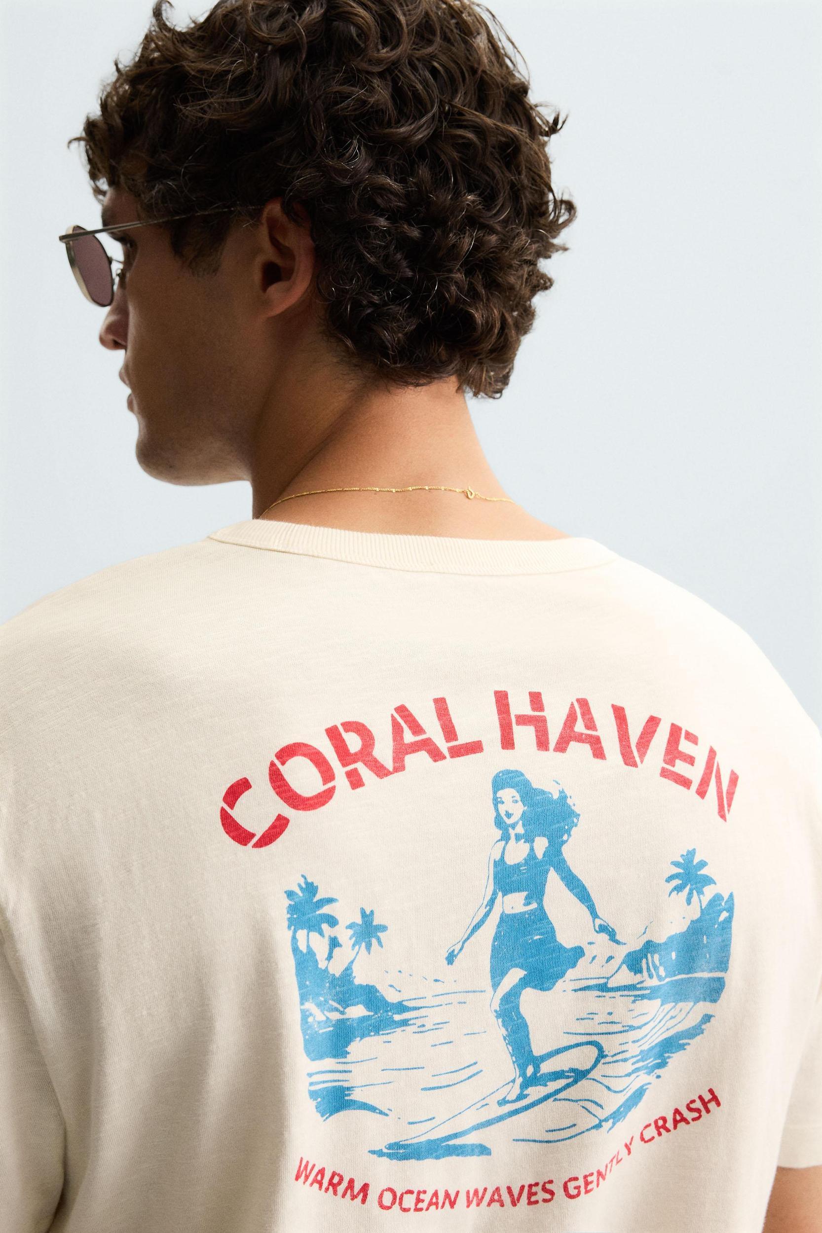 CONTRAST GRAPHIC T-SHIRT Product Image