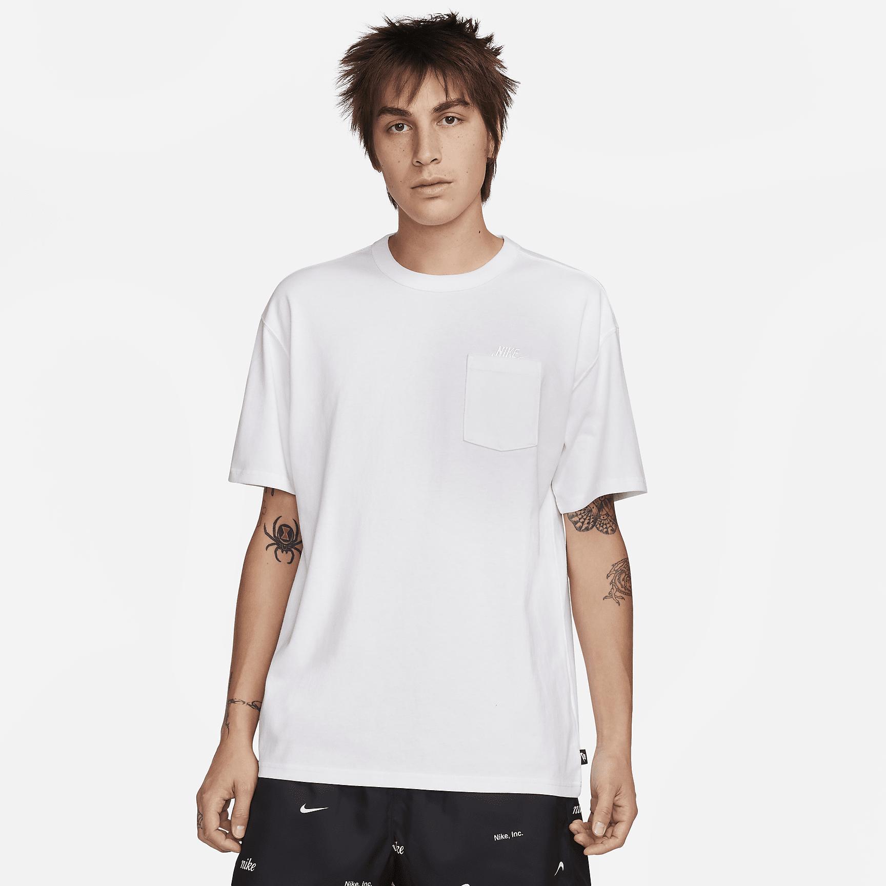 Men's Nike Sportswear Premium Essentials Pocket T-Shirt Product Image