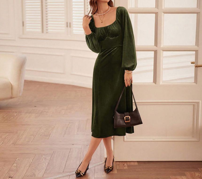 Long-Sleeve Square Neck Plain Ruched Velvet Midi A-Line Dress Product Image