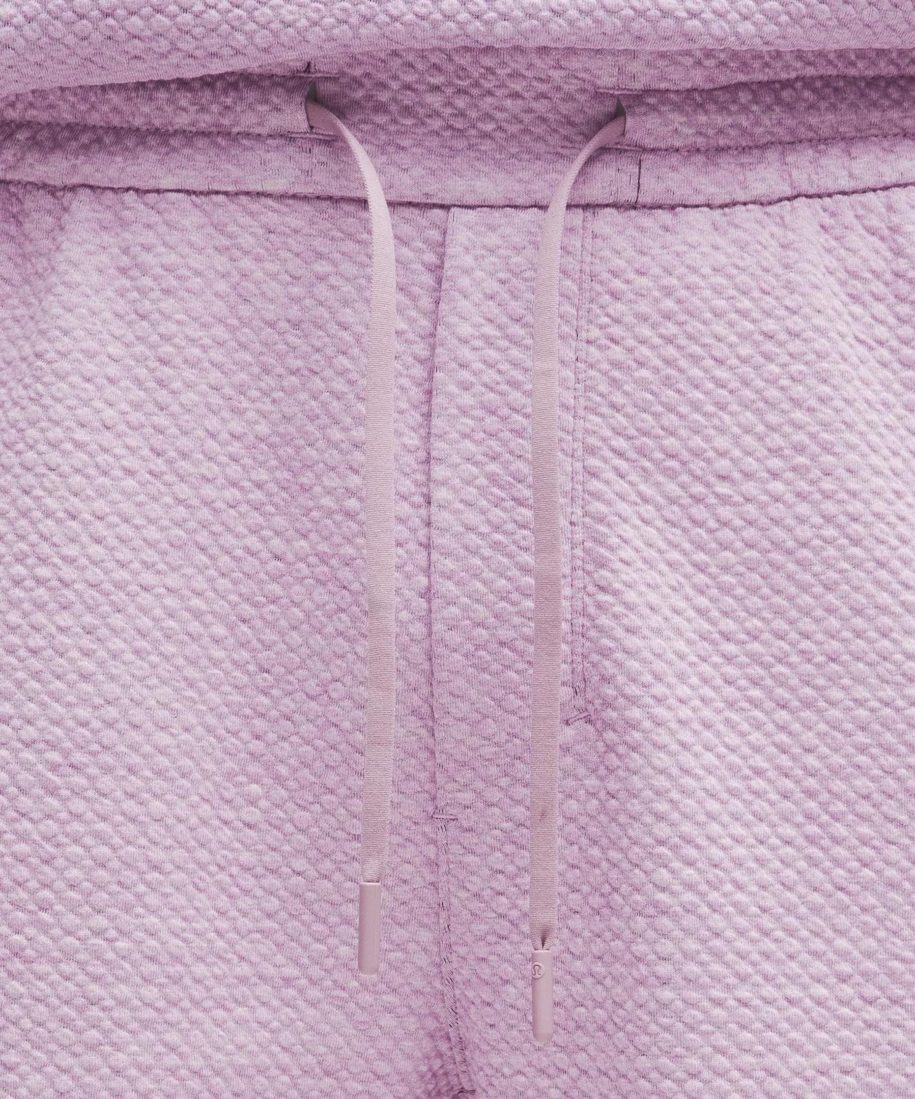 Textured Double-Knit Cotton Short 7" Product Image