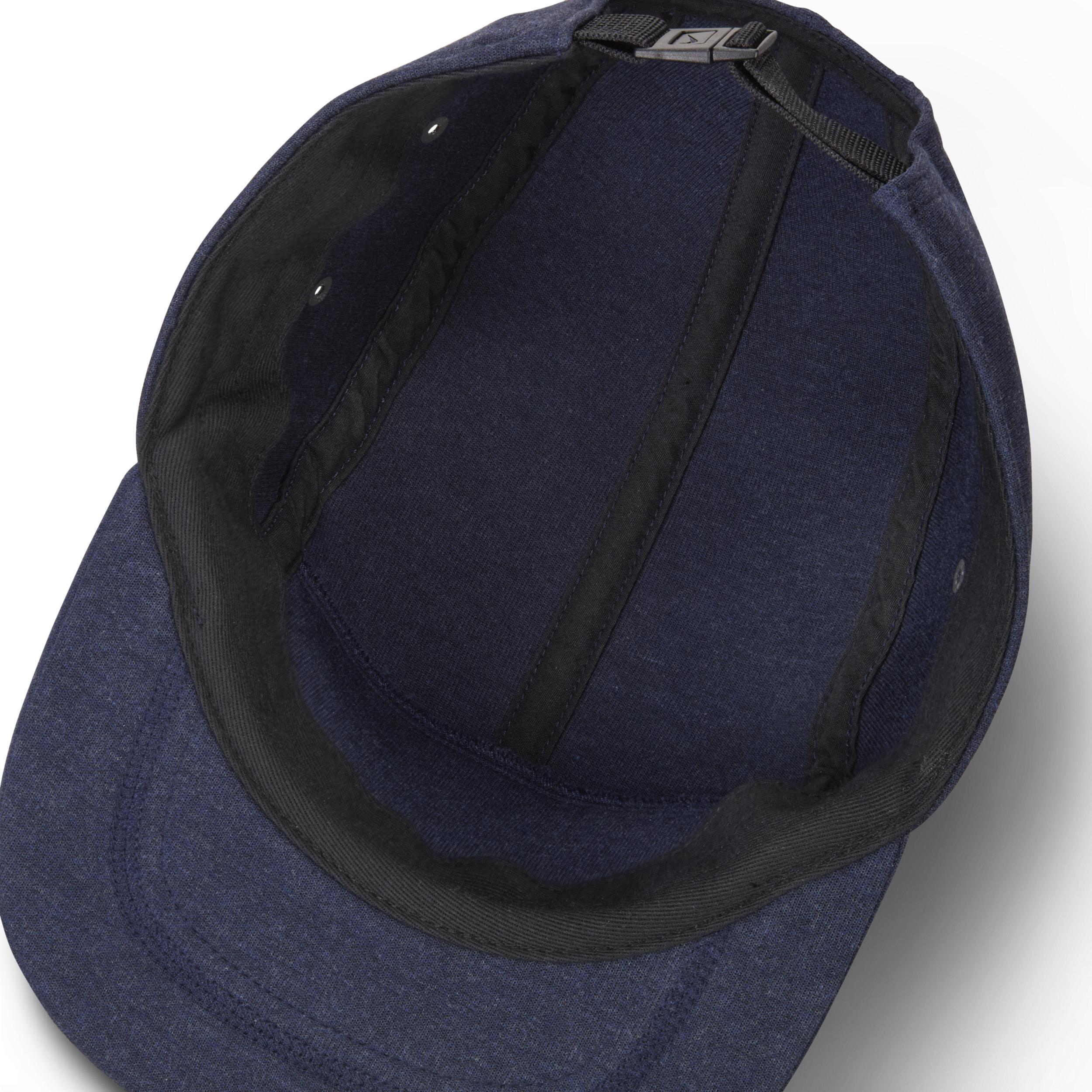 Nike Fly Cap Unstructured Flat Bill Tech Fleece Cap Product Image