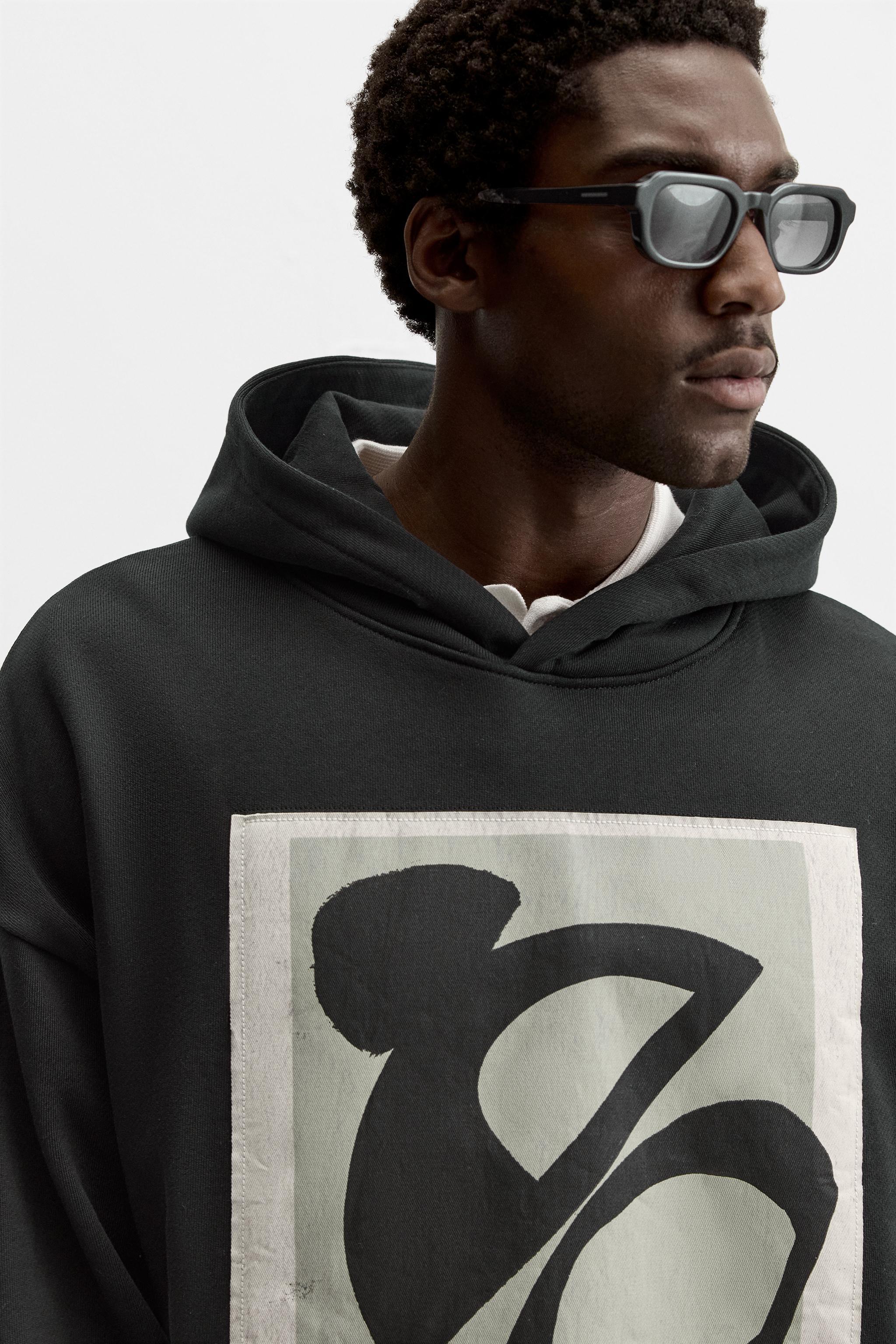 MIXED PATCH SWEATSHIRT Product Image