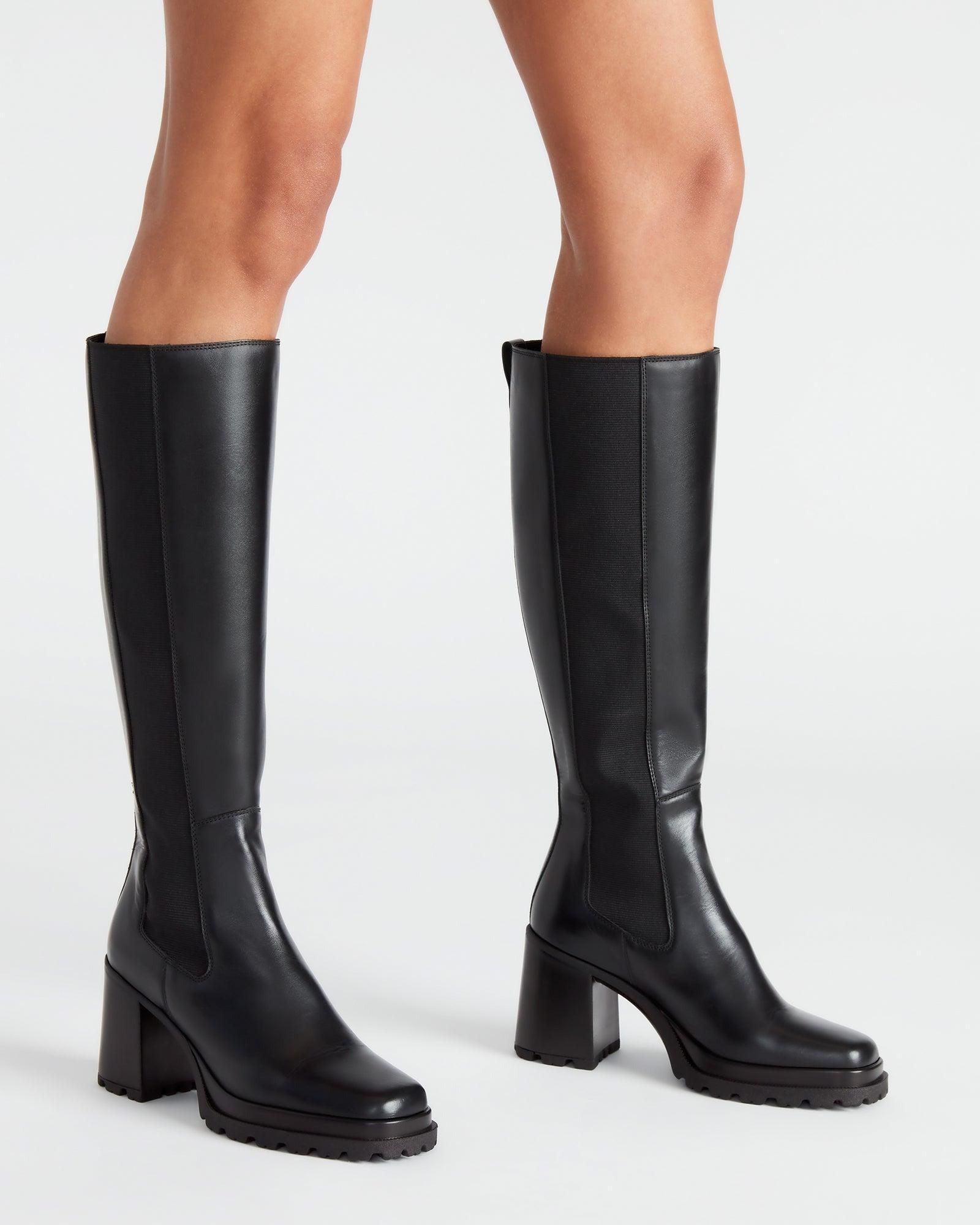 ALESTI BLACK LEATHER Female Product Image