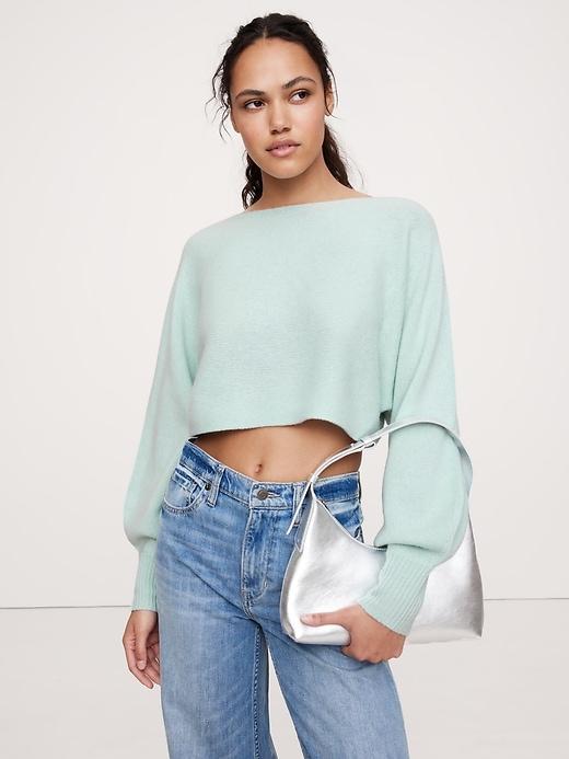 Midweight Cashmere Cropped Sweater Product Image