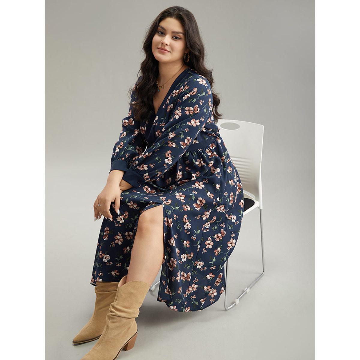 Plus Size Floral Print Elastic Waist Split Hem Dress Indigo Women Vacation Printed V-neck Long Sleeve Curvy Midi Dress BloomChic 26/4X Product Image