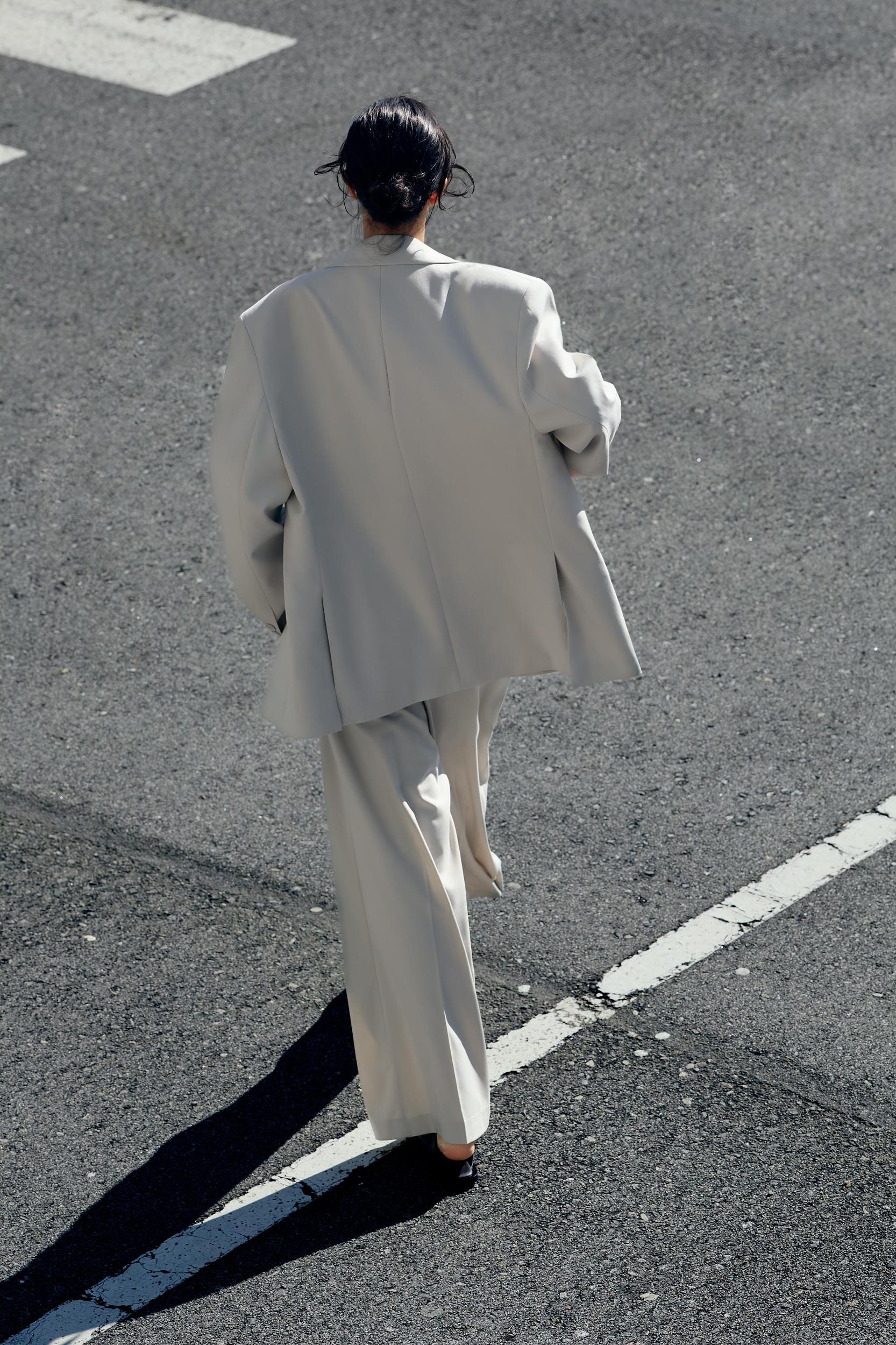 OVERSIZED BLAZER Product Image