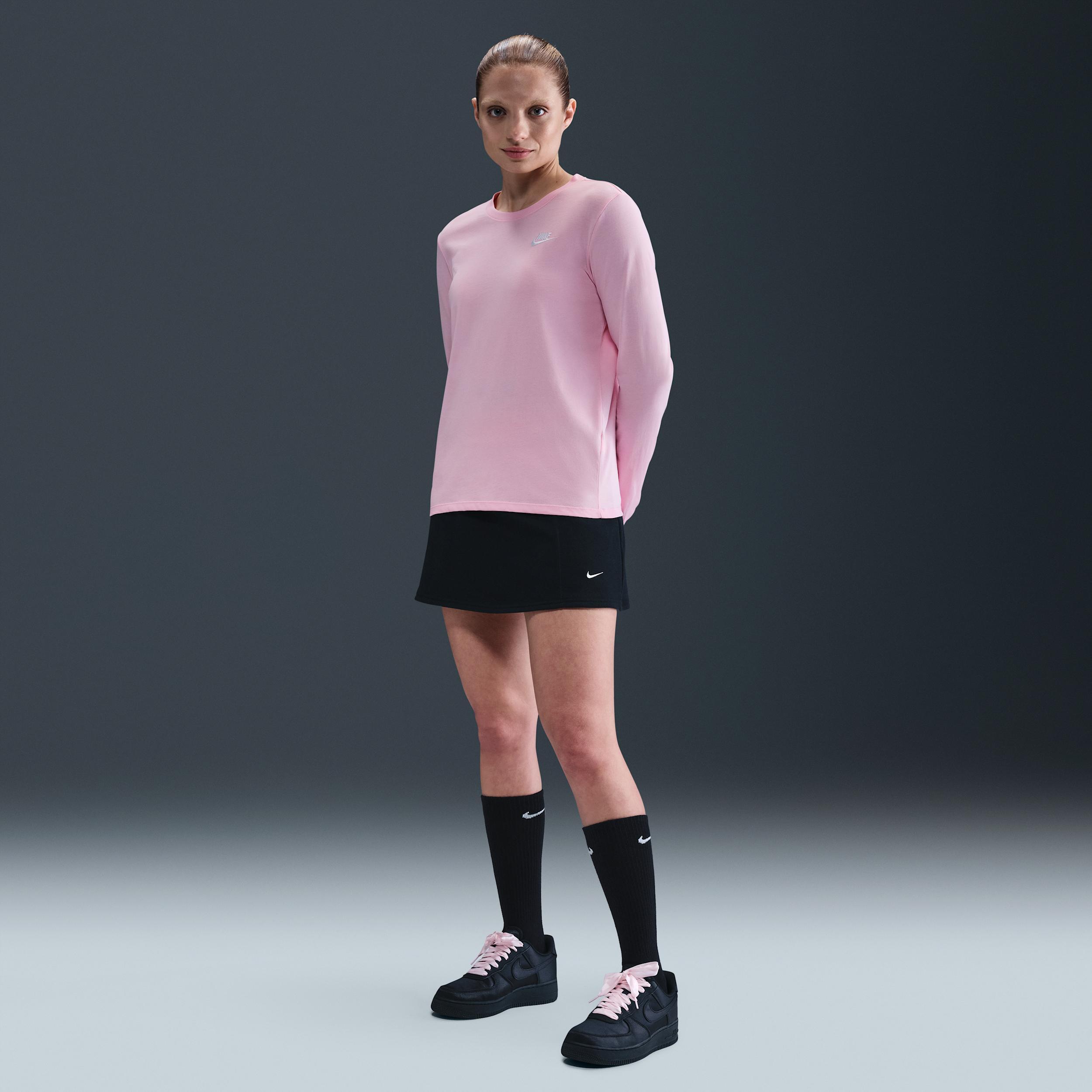 Nike Sportswear Club Women's Long-Sleeve T-Shirt Product Image