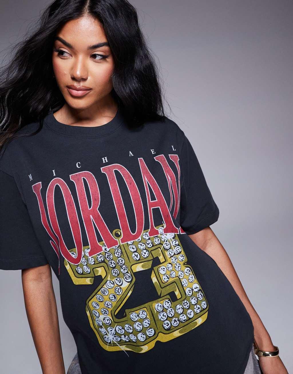 Nike Air Jordan heritage logo t-shirt in black Product Image