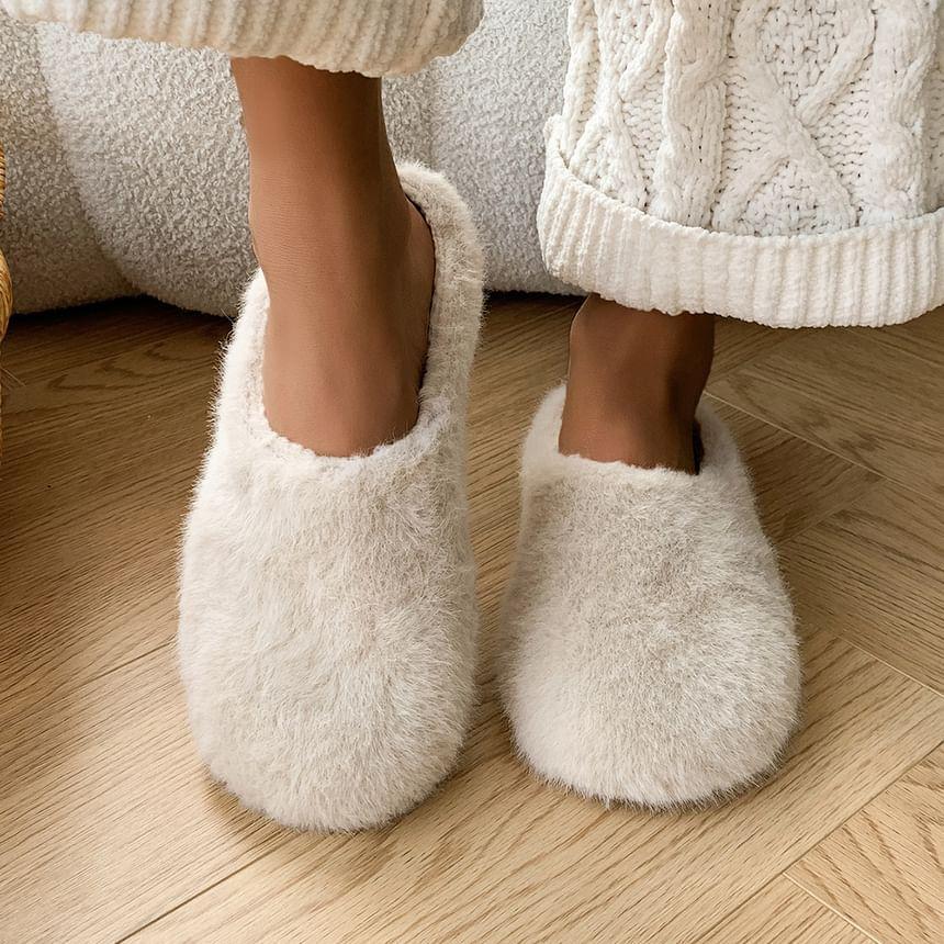 Plain Fluffy Home Slippers Product Image