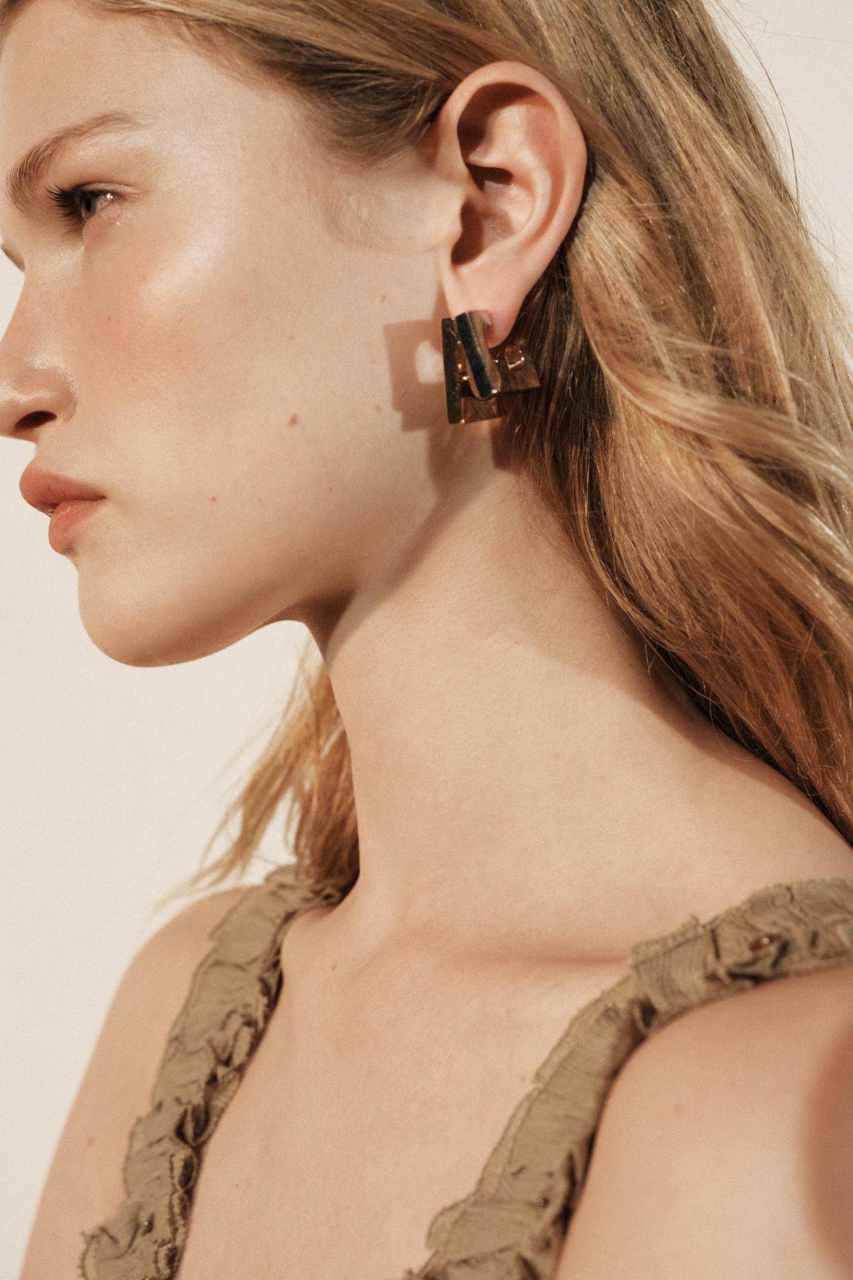 GATHERED STRAPPY TOP ZW COLLECTION Product Image