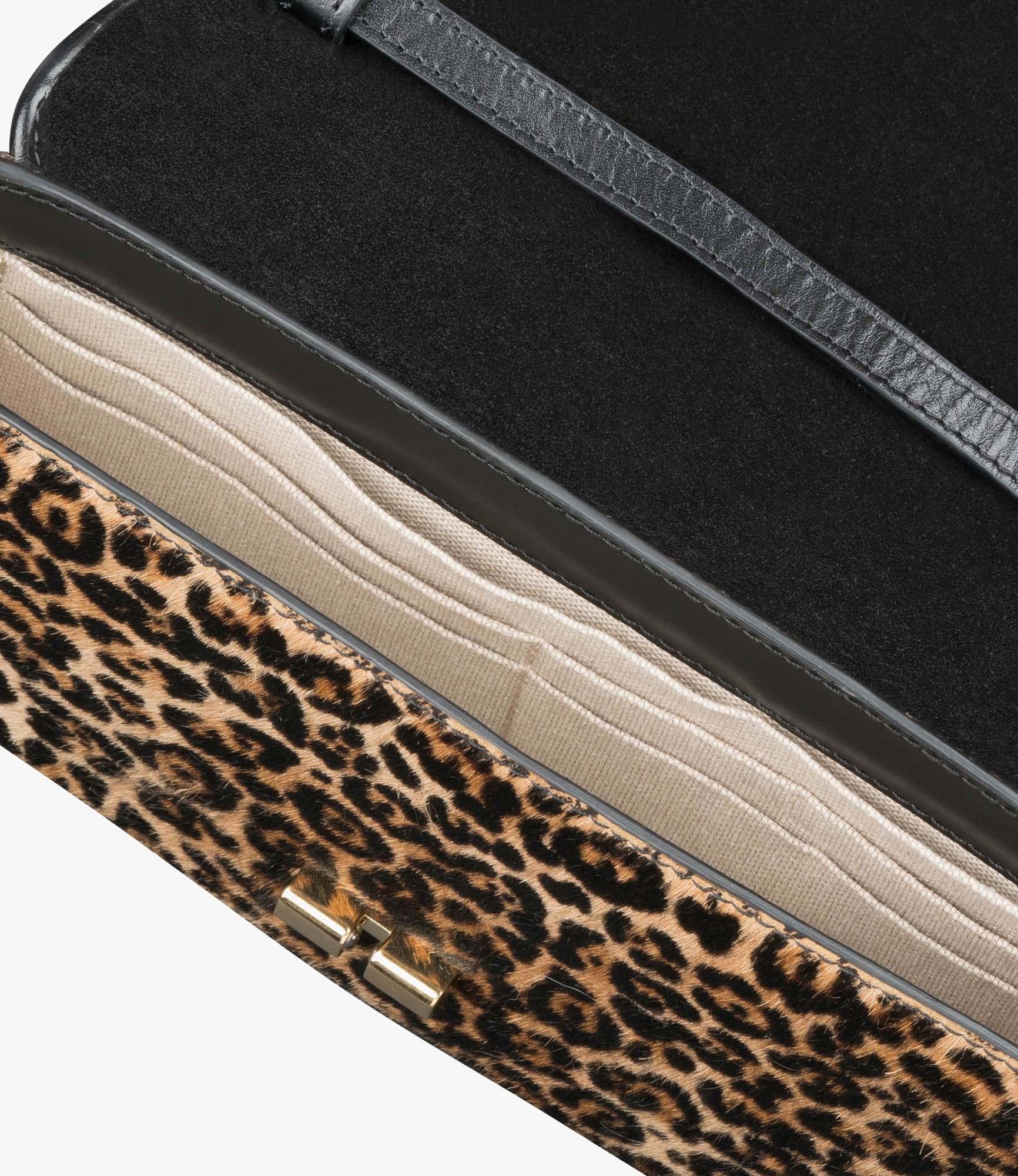 Grace Chaine clutch Product Image