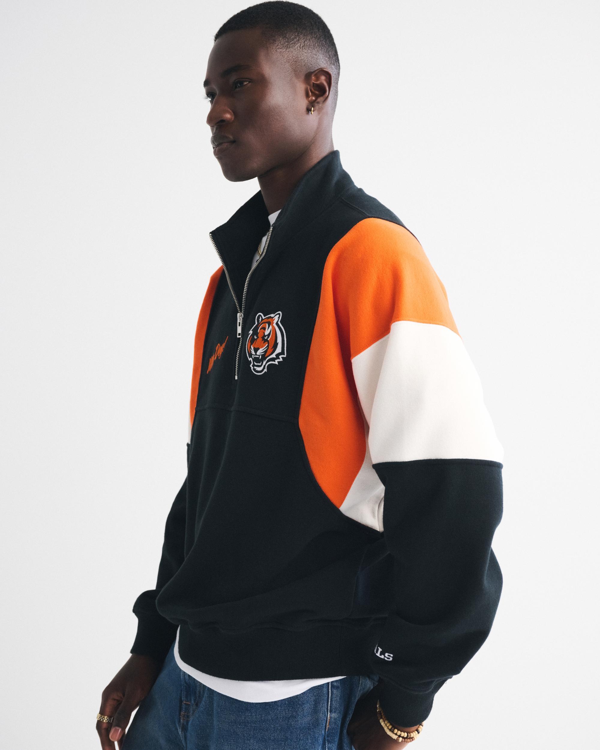 Dallas Cowboys Half-Zip Sweatshirt Product Image