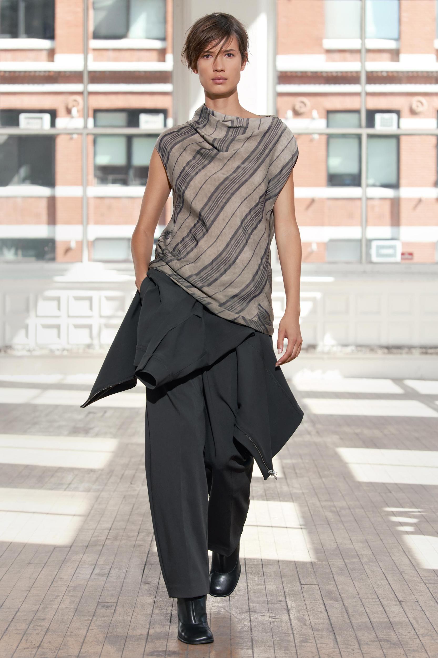 STRIPED DRAPED TOP ZW COLLECTION Product Image