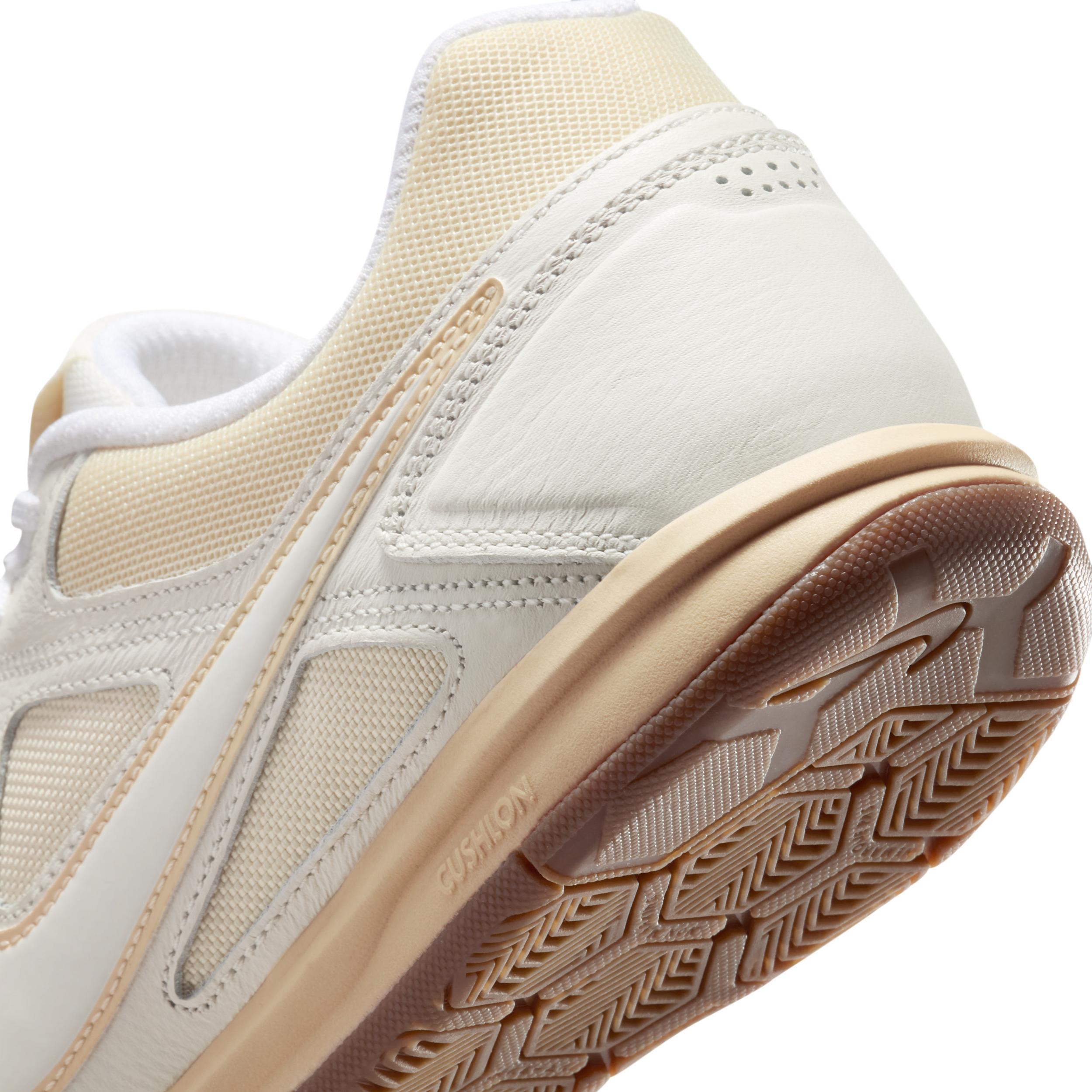 Nike Men's Gato Shoes Product Image