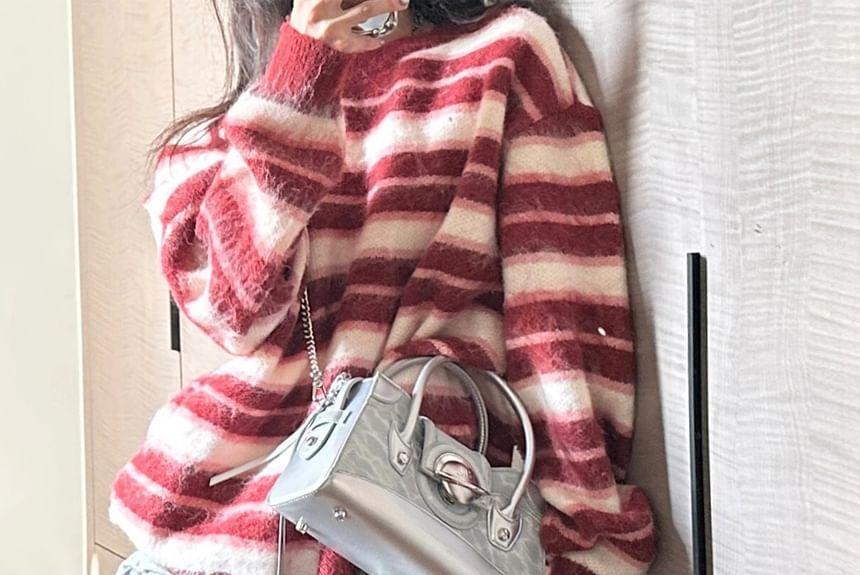 Round Neck Drop Shoulder Striped Oversized Sweater Product Image